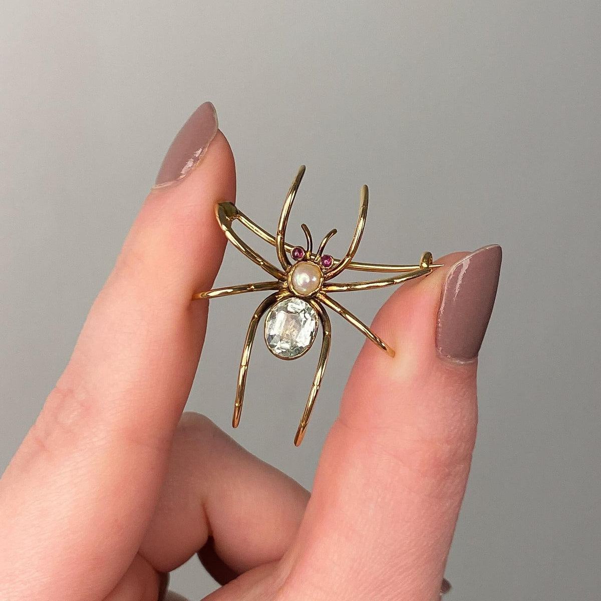 Antique Spider Brooch of 18k Gold and Aquamarine - Trademark Antiques