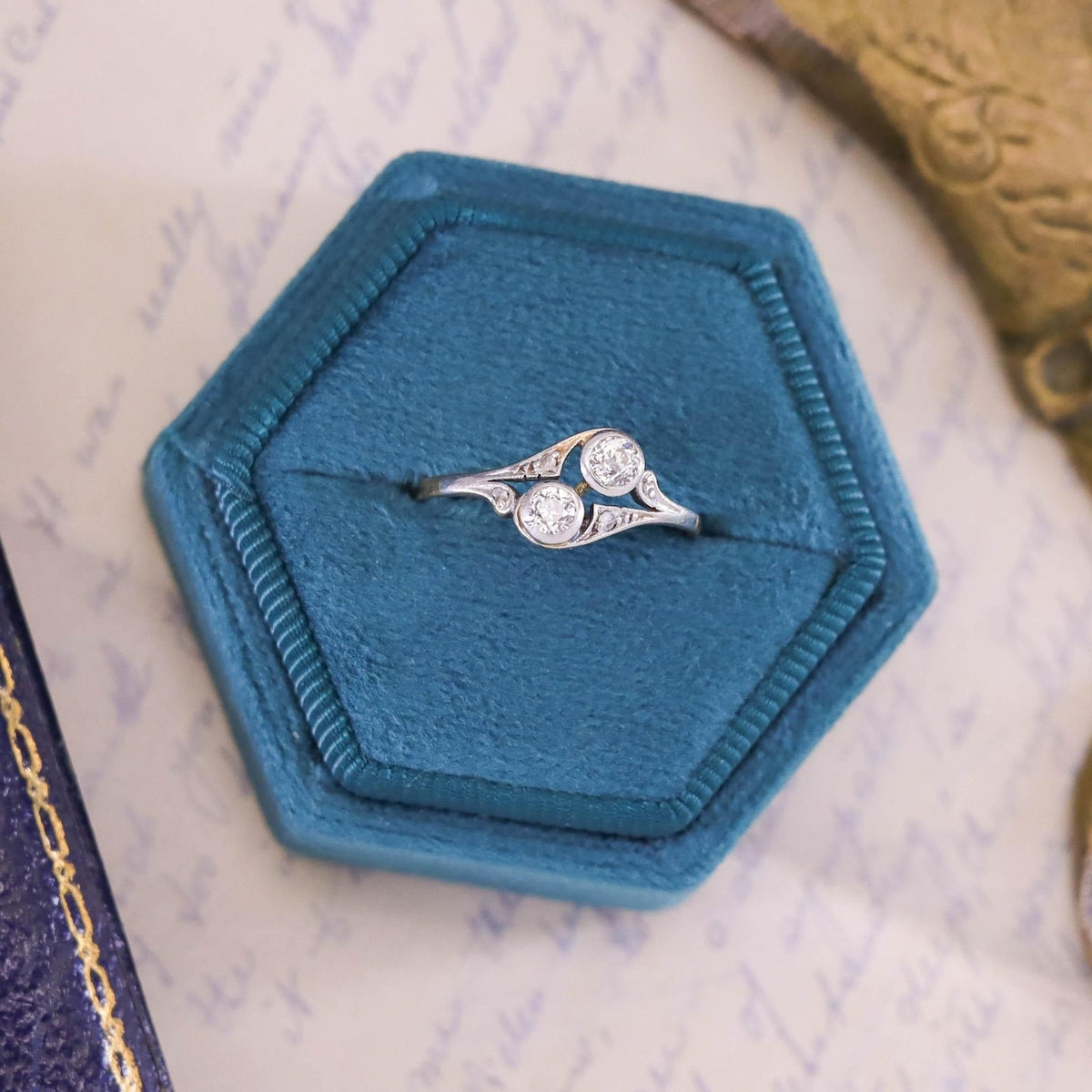 Antique Toi et Moi Diamond Ring of 14k Gold - Trademark Antiques