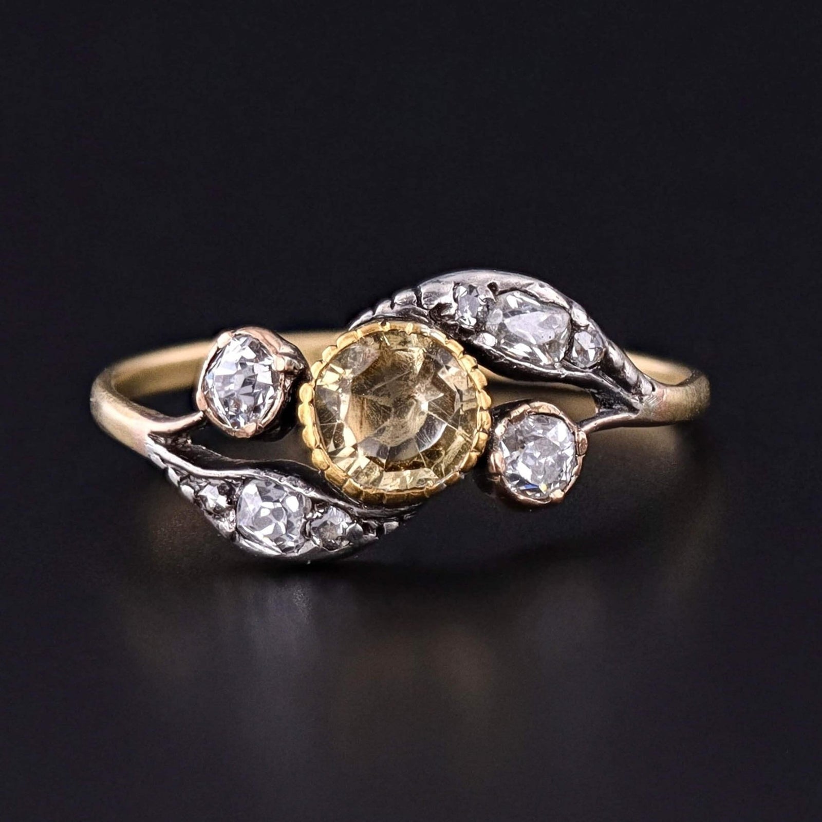 Antique Topaz and Diamond Ring of 18k Gold - Trademark Antiques