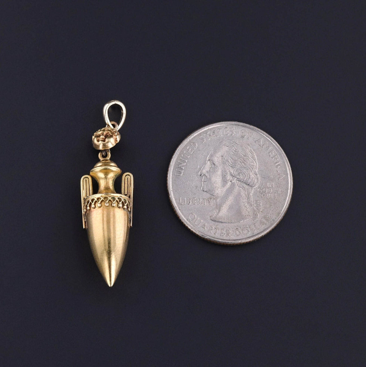 Antique Urn Pendant of 18k Gold - Trademark Antiques