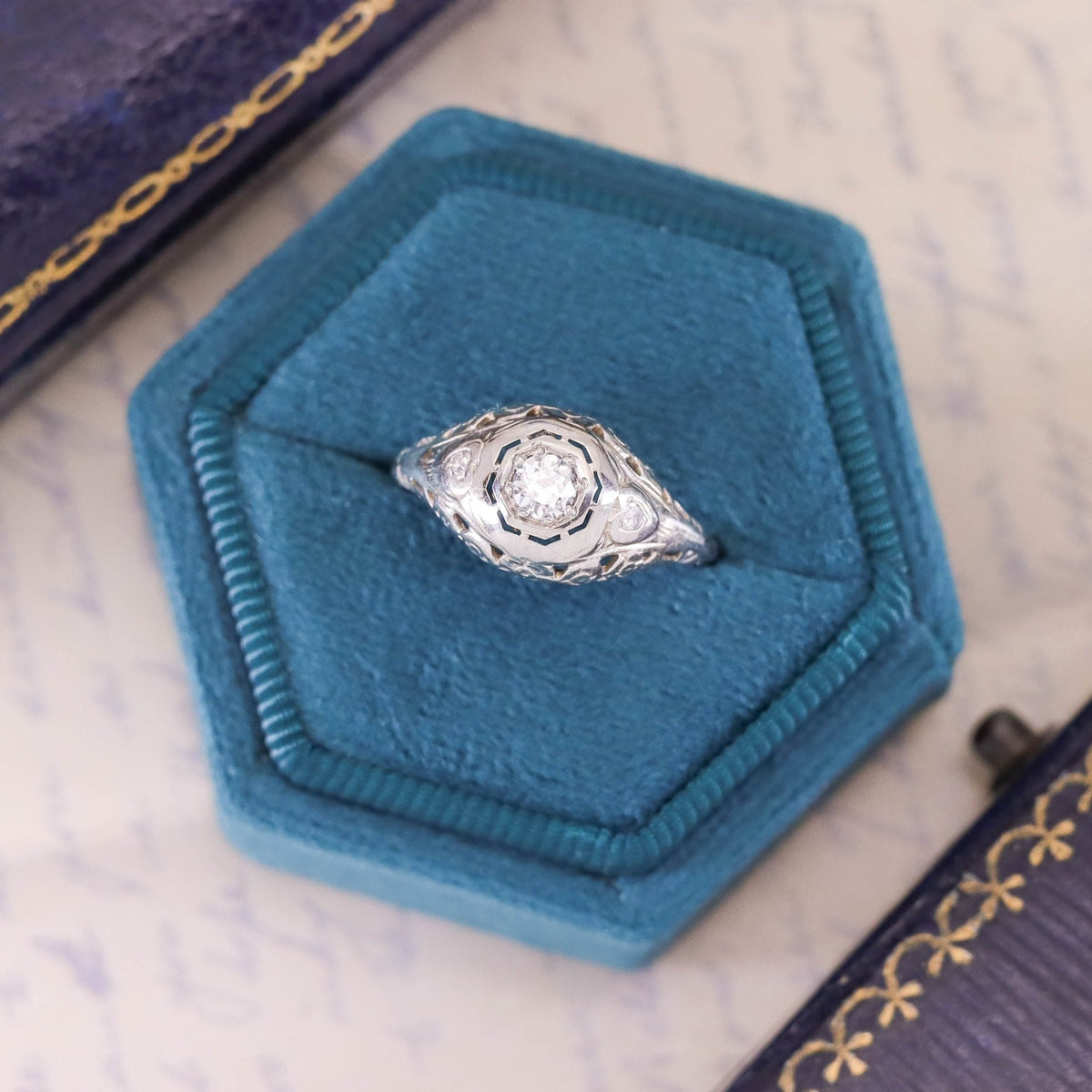 Art Deco Diamond Filigree Engagement Ring of 18k White Gold - Trademark Antiques