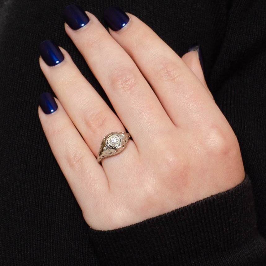 Art Deco Diamond Filigree Engagement Ring of 18k White Gold - Trademark Antiques