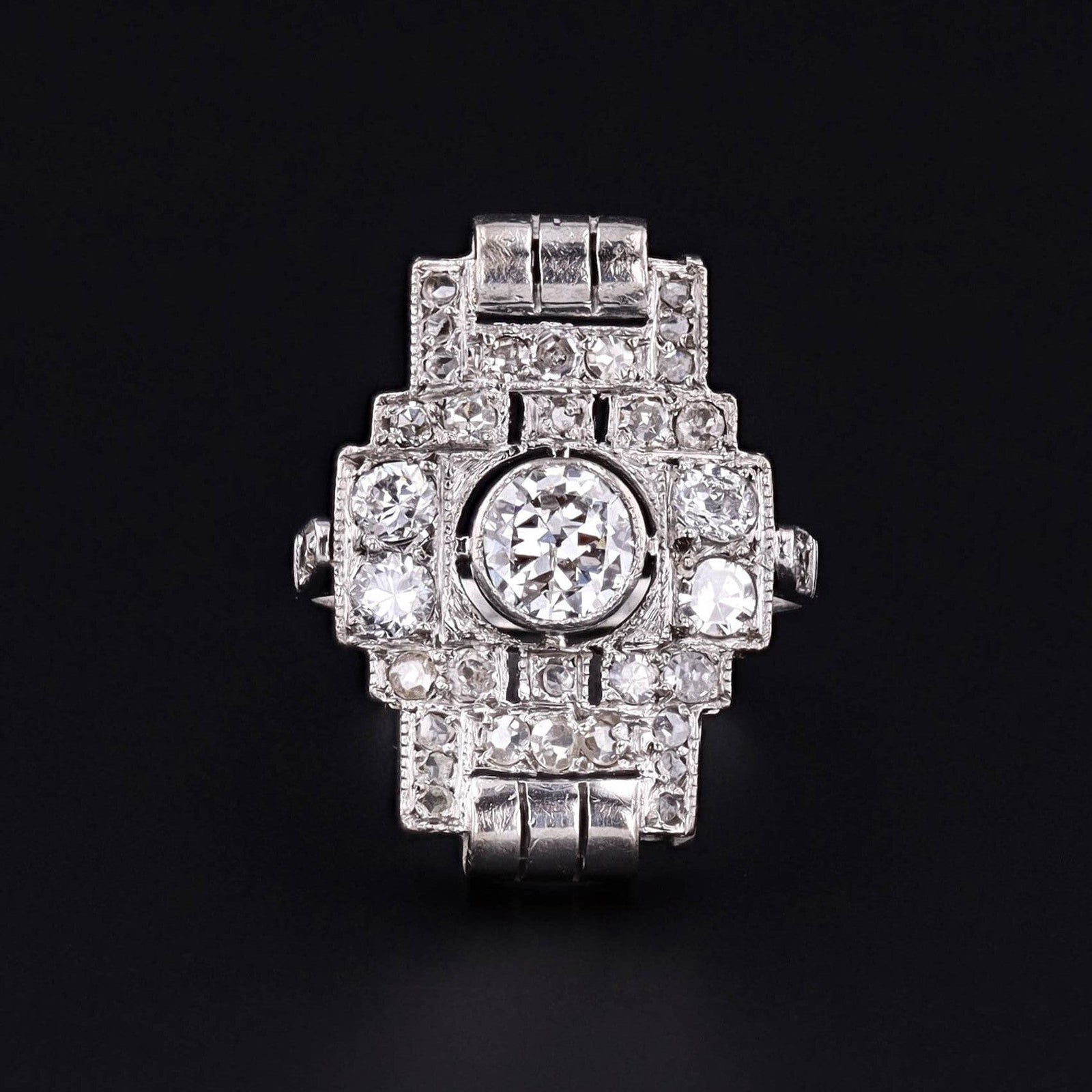 Art Deco Diamond Ring in Platinum - Trademark Antiques