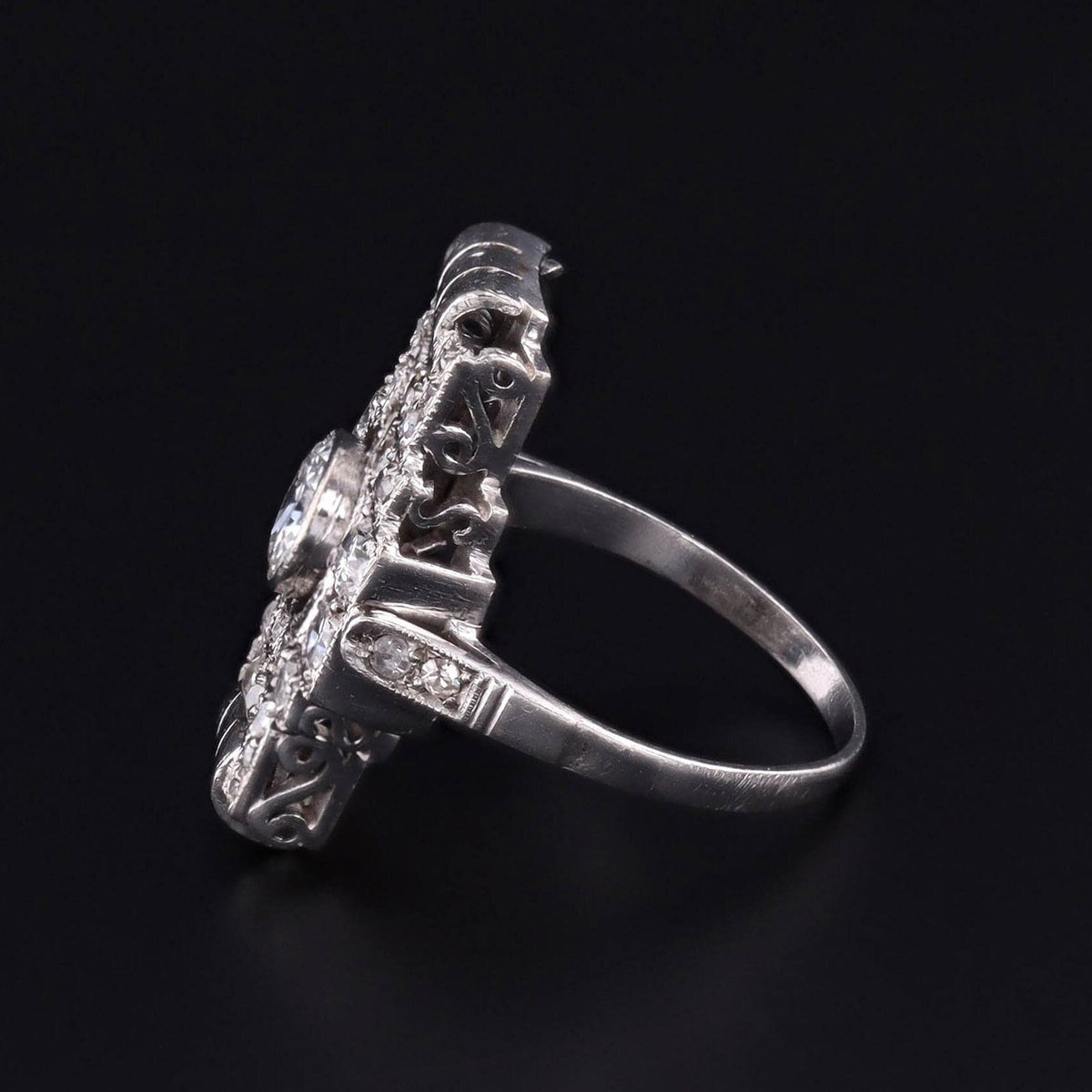 Art Deco Diamond Ring in Platinum - Trademark Antiques