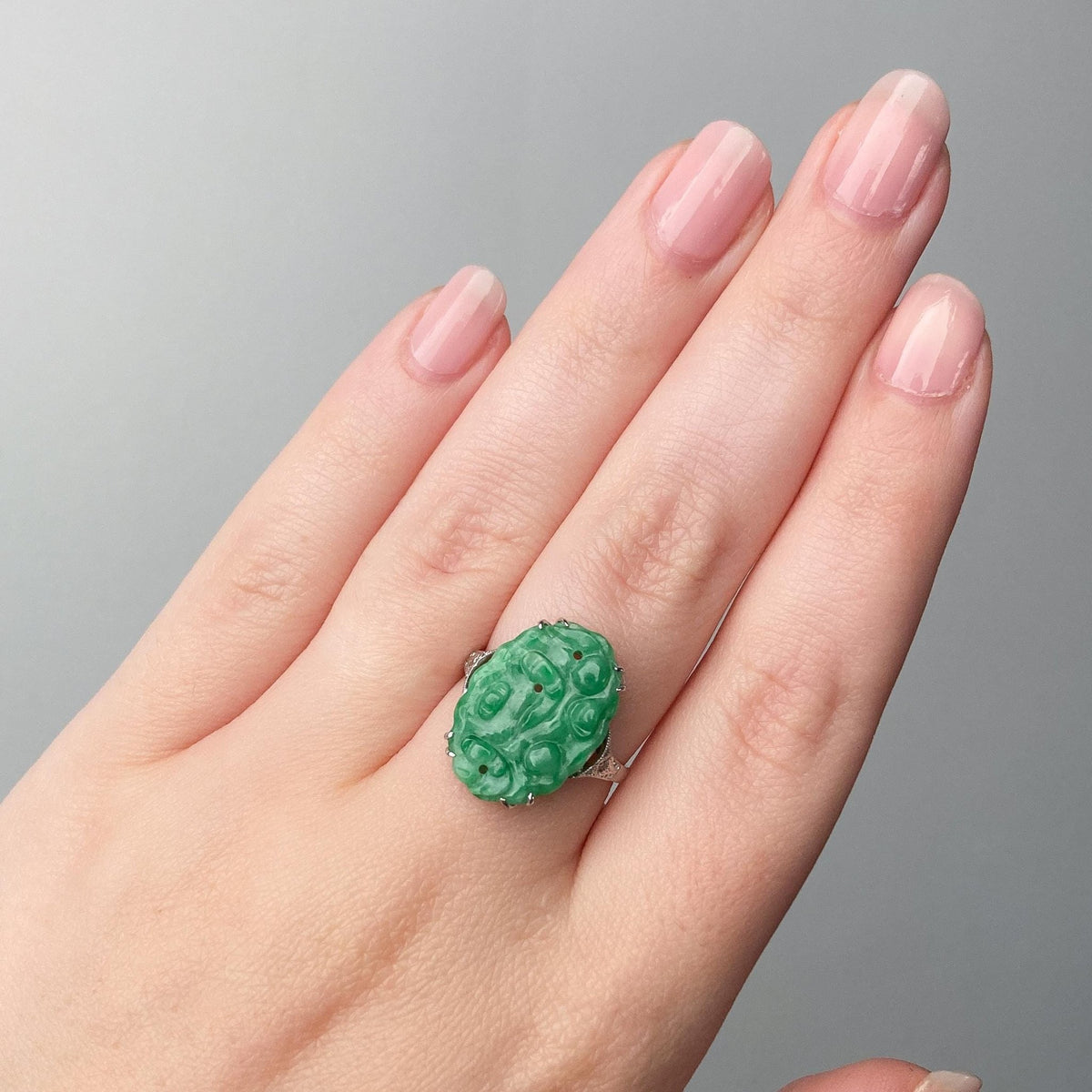 Art Deco Jade &amp; Diamond Ring of 9ct White Gold - Trademark Antiques