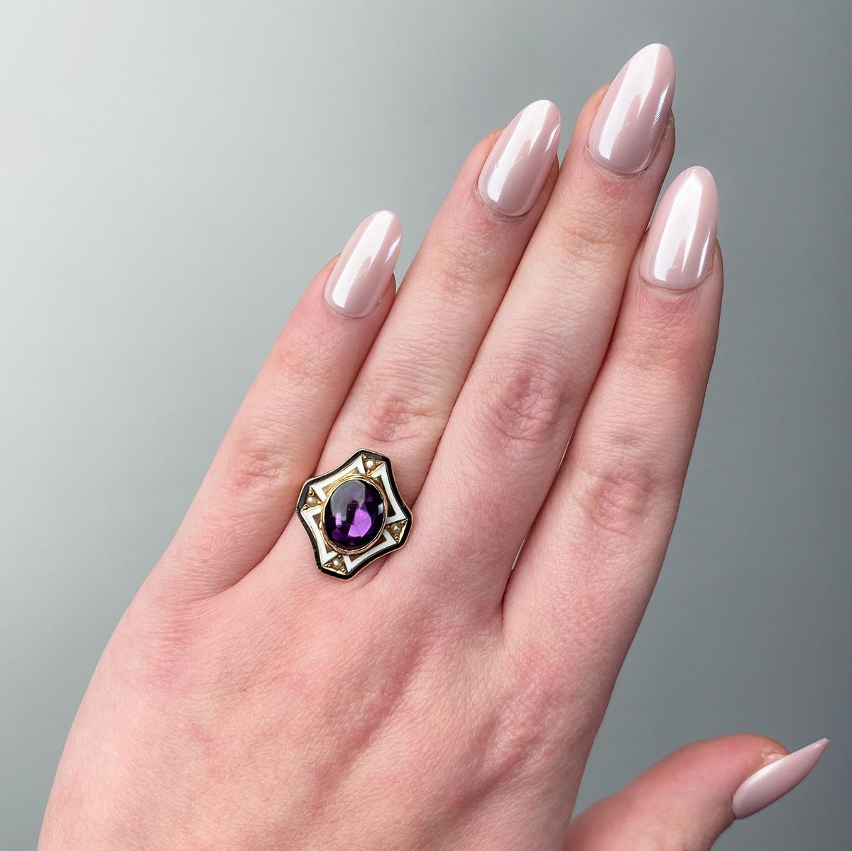 Art Deco Synthetic Purple Sapphire and Enamel Ring of 10k Gold - Trademark Antiques