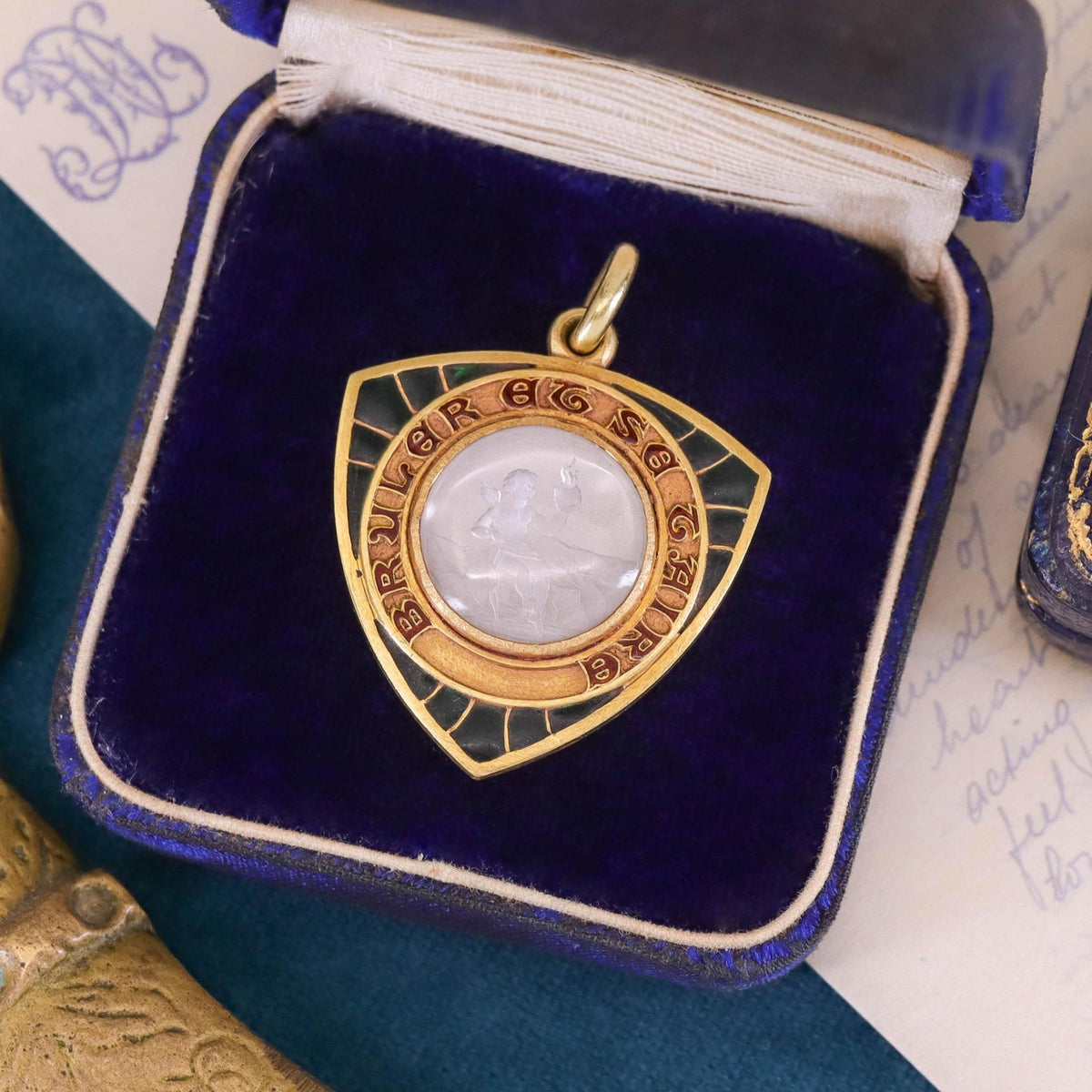 Art Nouveau Cherub Love Token Pendant of 19ct Gold - Trademark Antiques