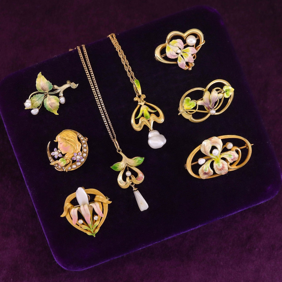 Art Nouveau Enamel Flower Brooch of 14K Gold - Trademark Antiques