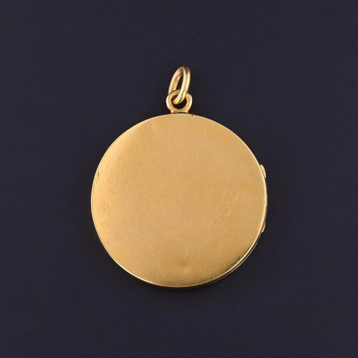 Art Nouveau Goddess Locket of 18k Gold - Trademark Antiques