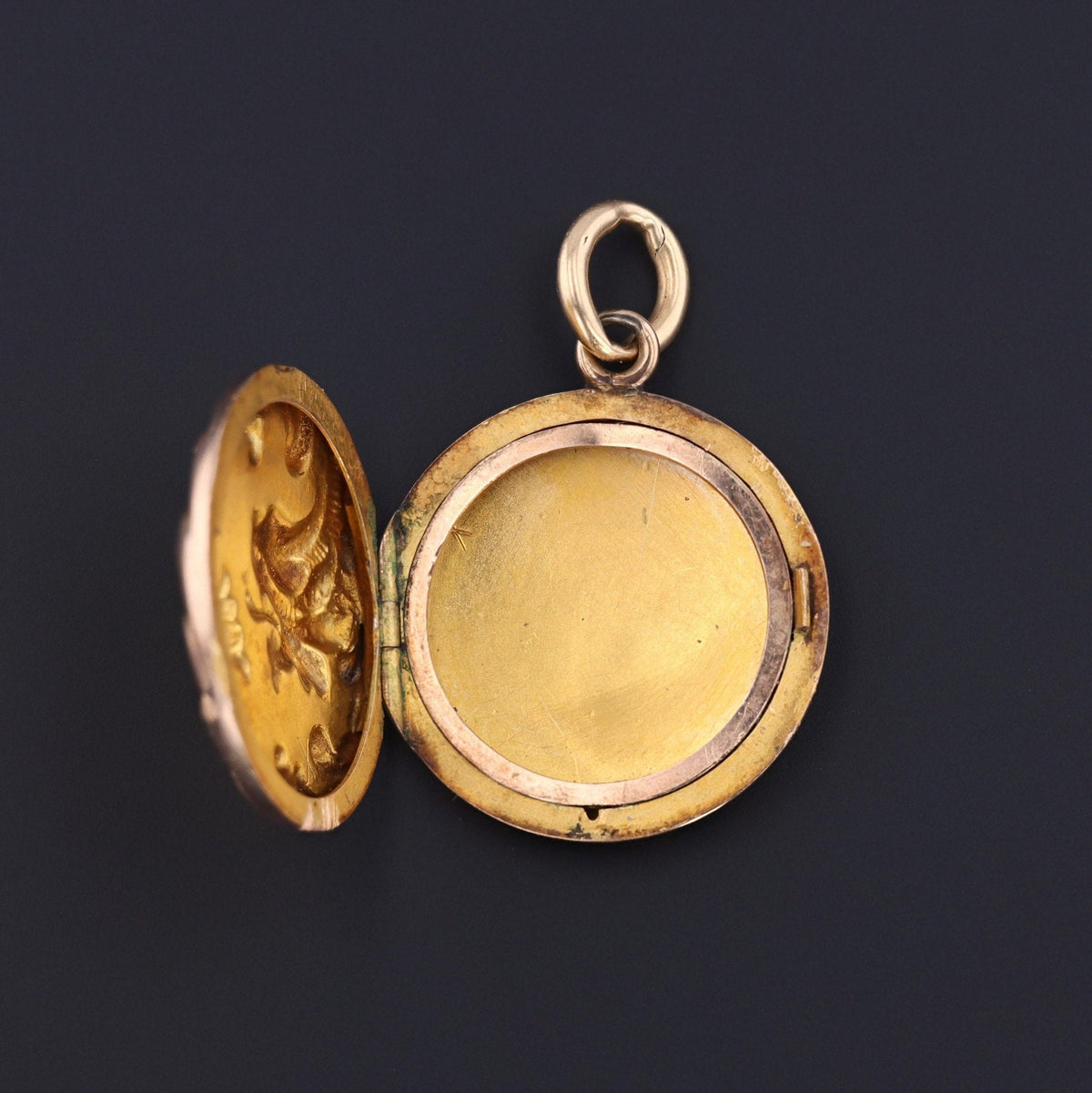 Art Nouveau Locket of 10k Gold - Trademark Antiques