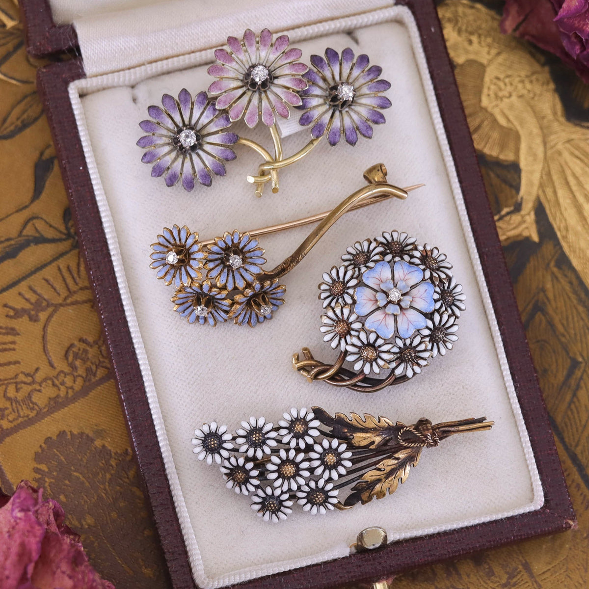 Art Nouveau Purple and Pink Enamel Daisy Brooch of 14k Gold - Trademark Antiques