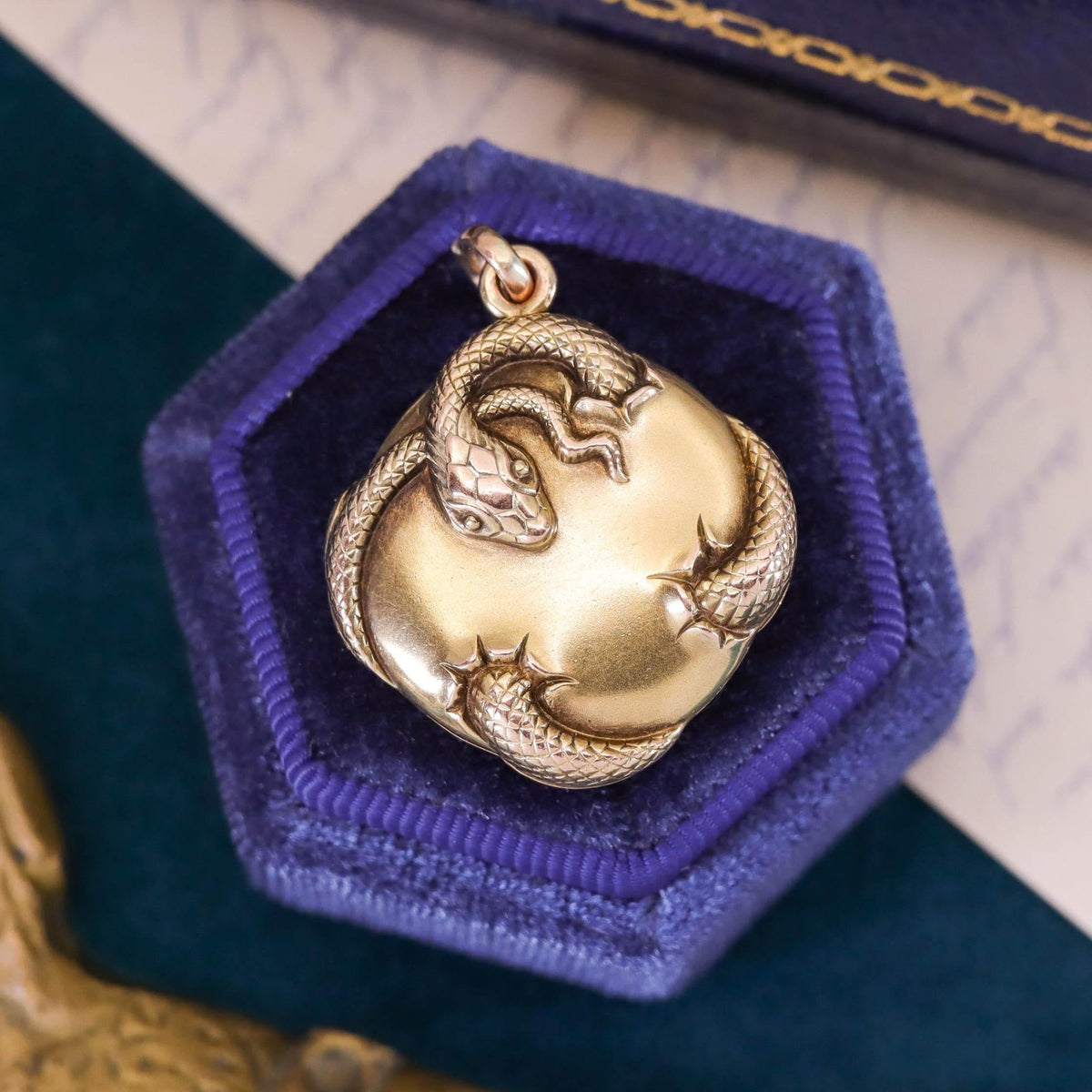 Art Nouveau Snake Locket of 14k Gold - Trademark Antiques