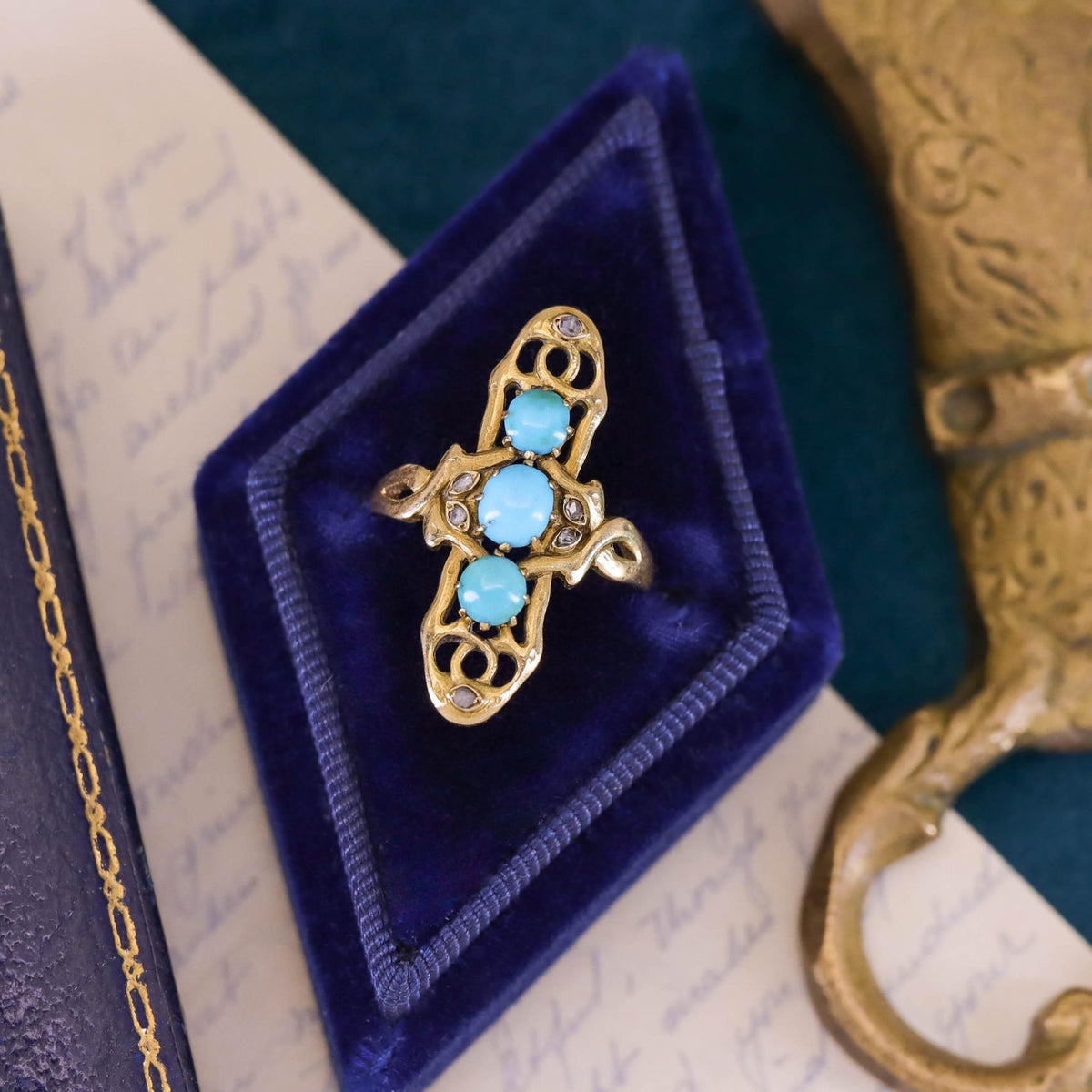 Art Nouveau Turquoise and Diamond Ring of 18k Gold - Trademark Antiques