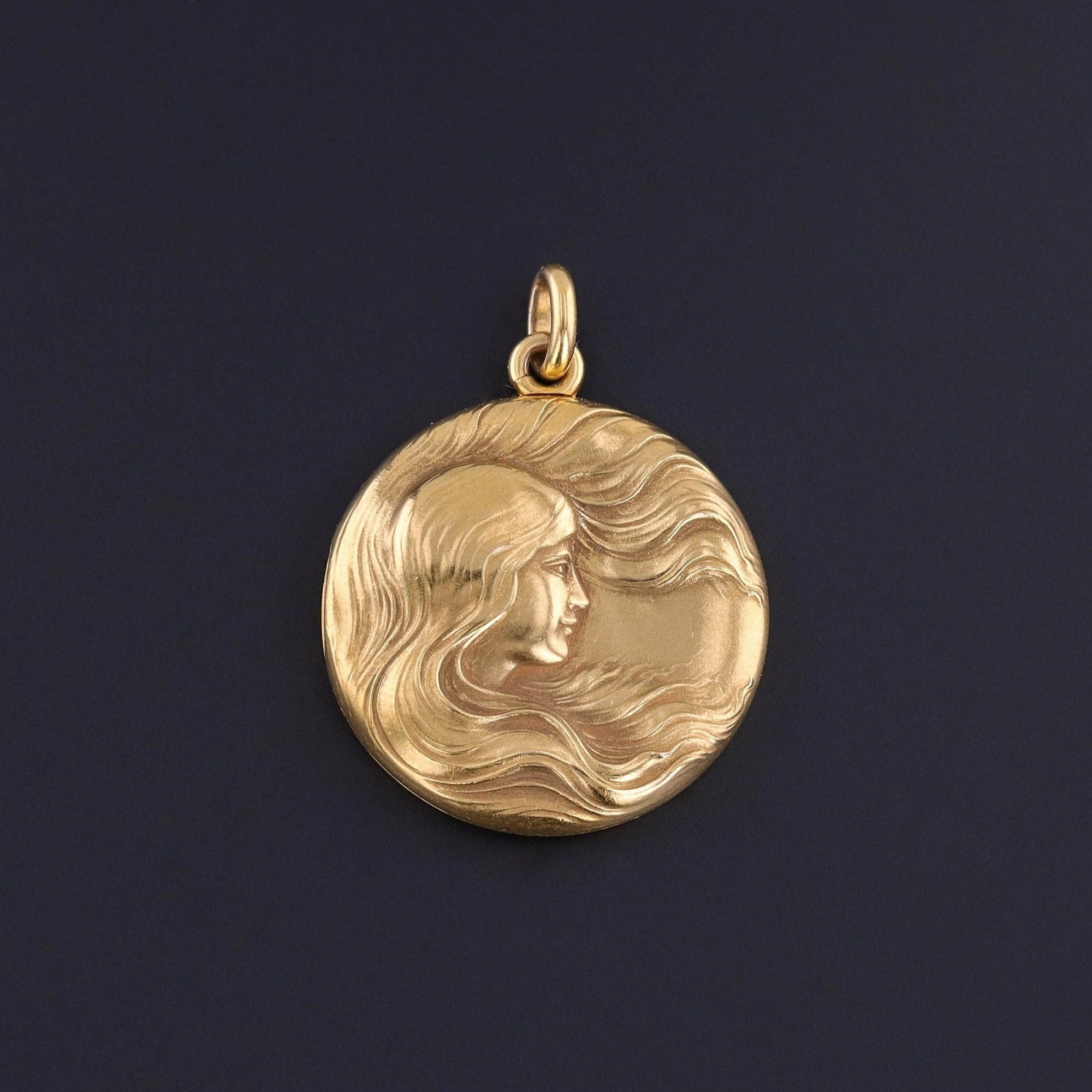 Art Nouveau Woman Locket of 14k Gold - Trademark Antiques