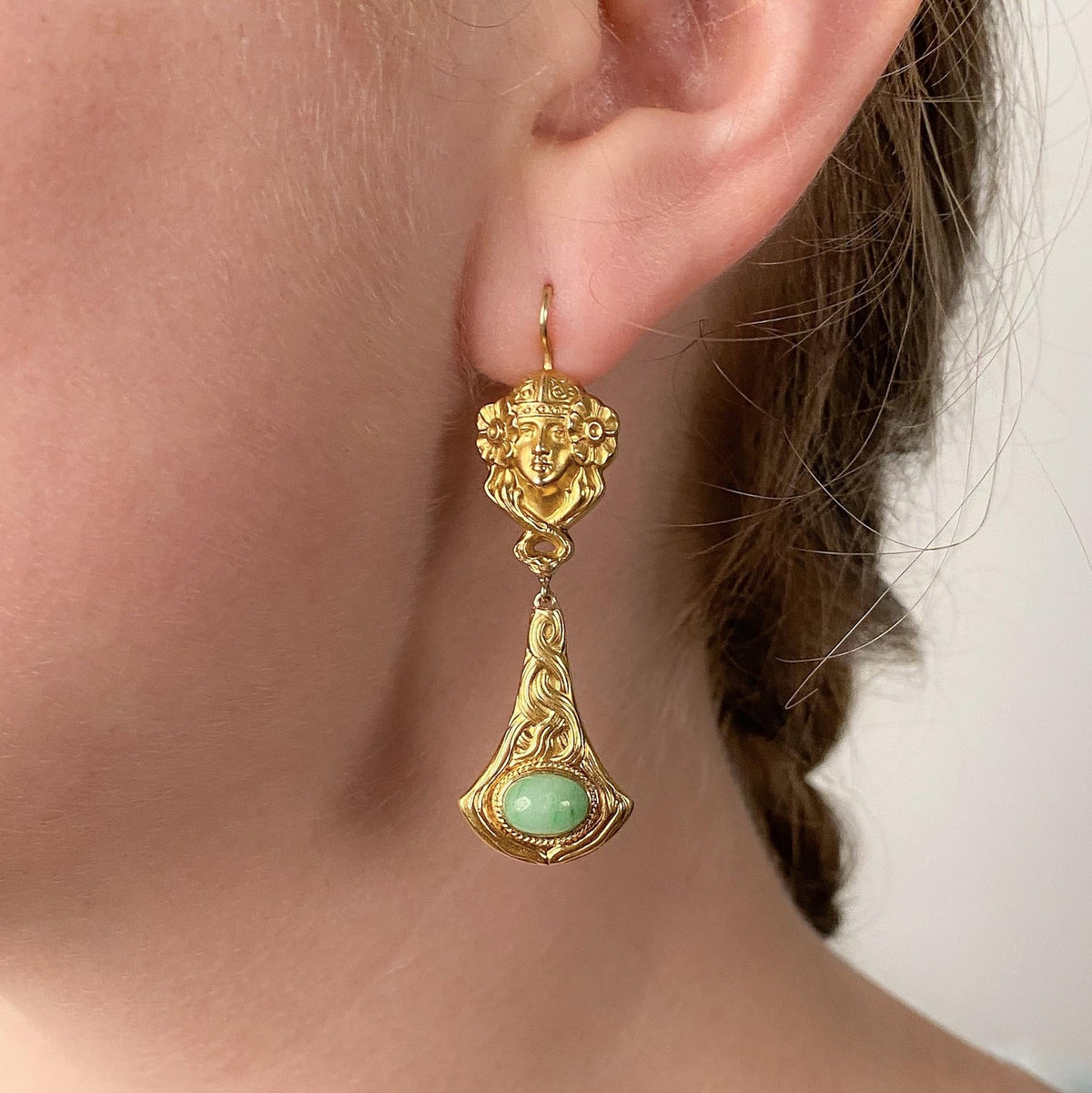 Art Nouveau Women Earrings of 14k Gold - Trademark Antiques