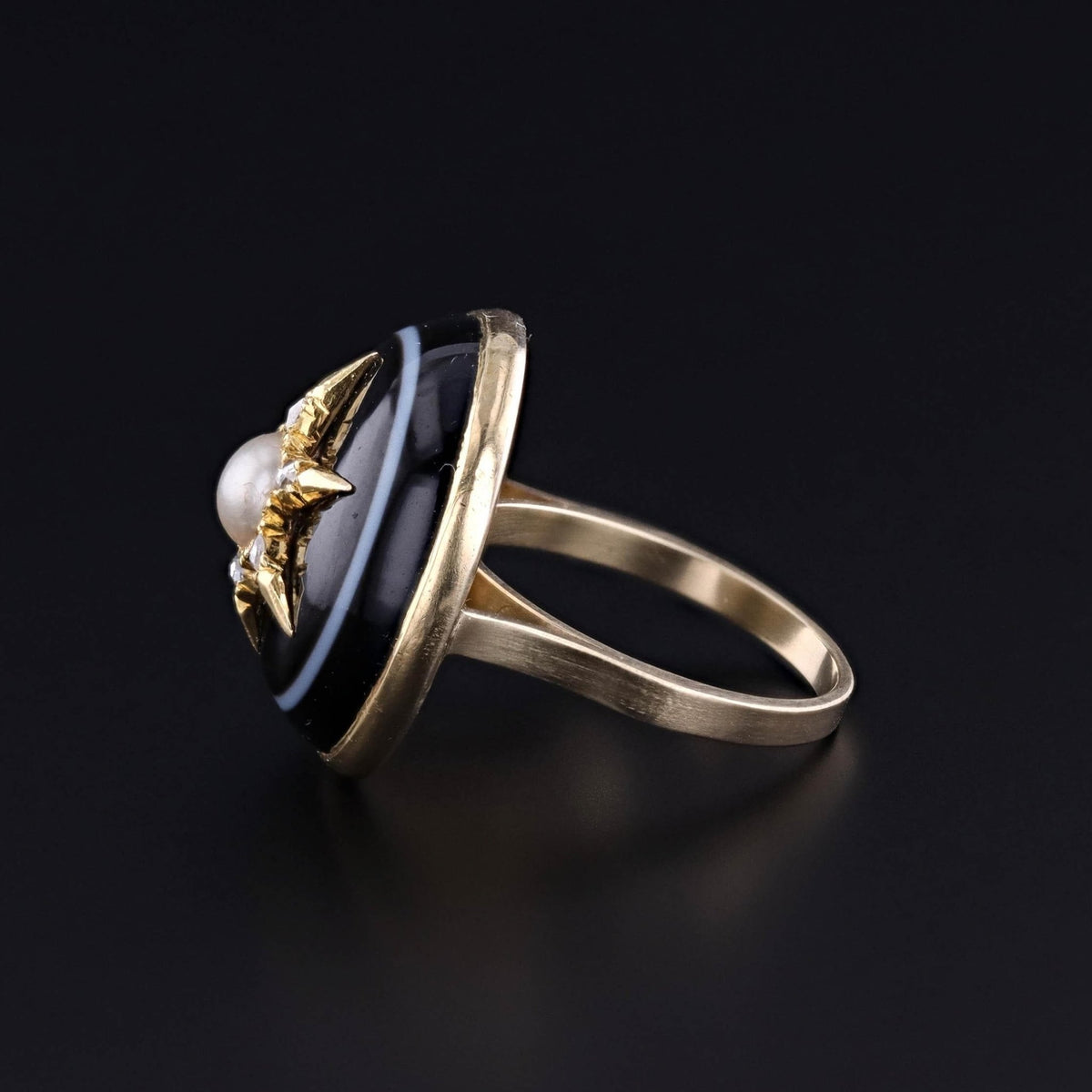Banded Agate Star Ring of 14k Gold - Trademark Antiques