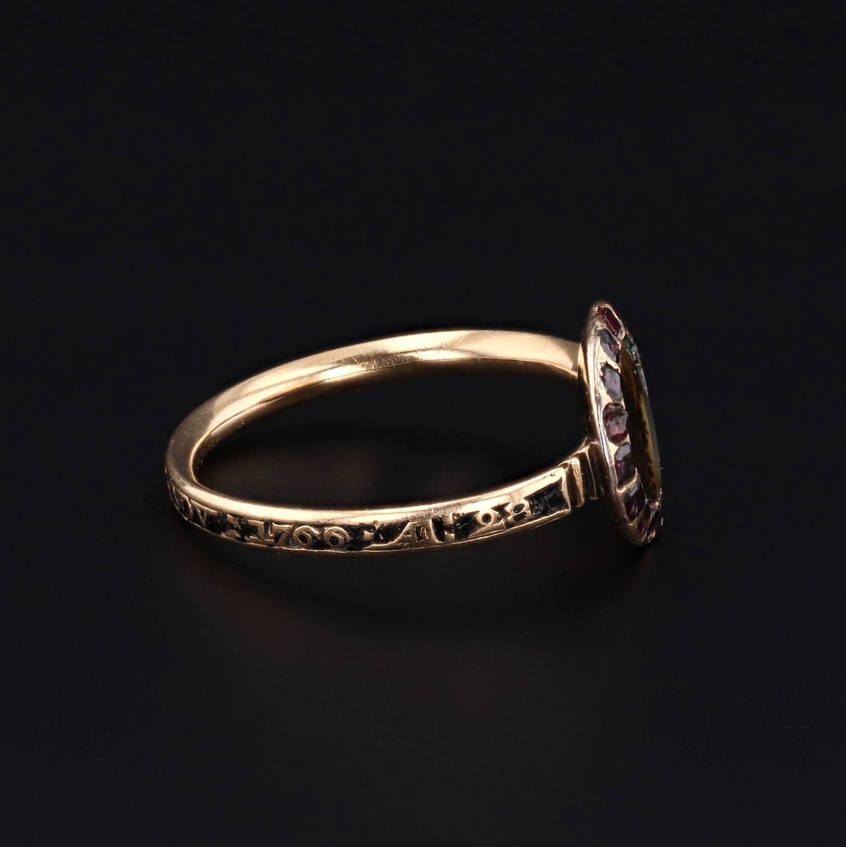 Georgian Dendritic Agate and Garnet Mourning Ring of 18k Gold - Trademark Antiques