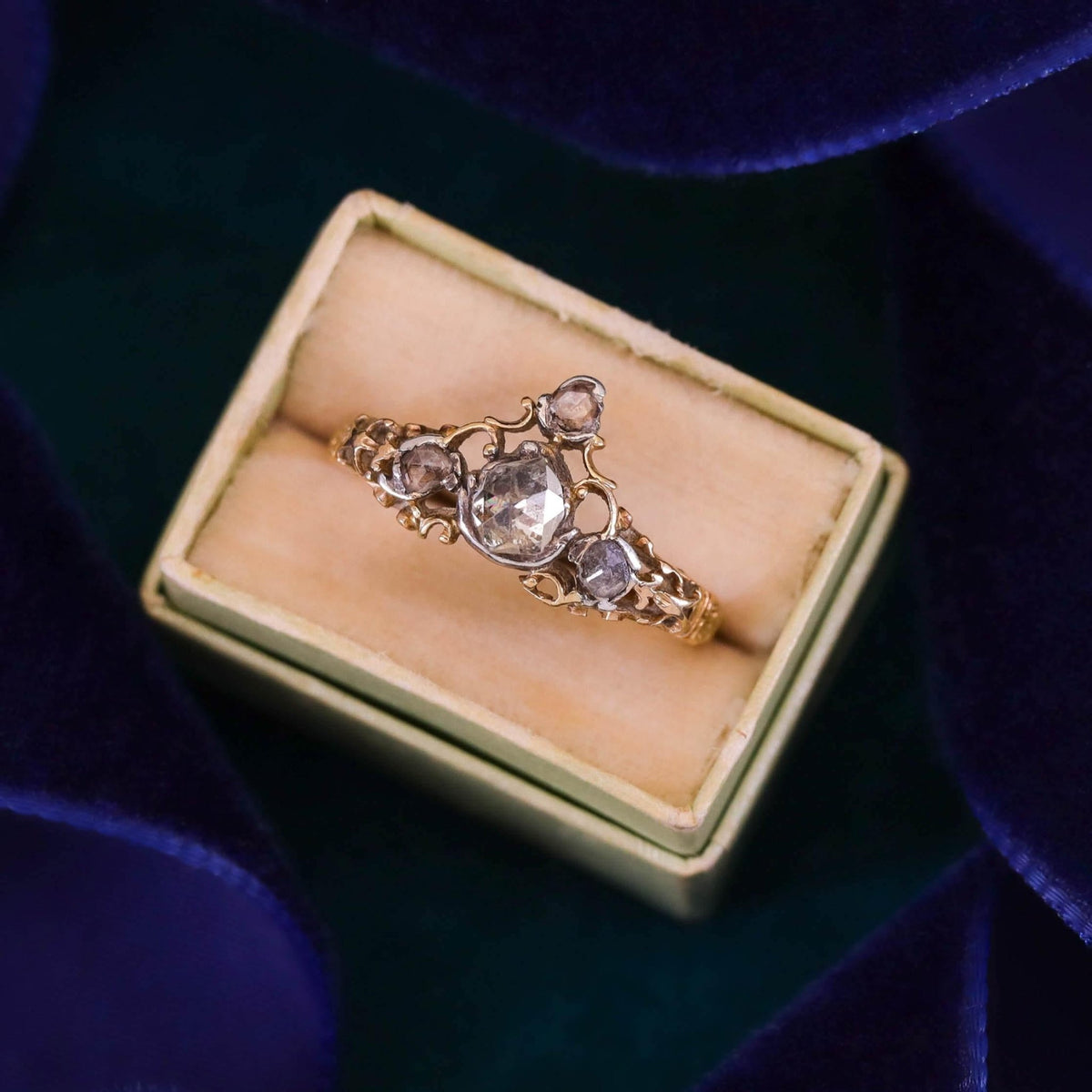 Georgian Diamond Tiara Ring of 18k Gold - Trademark Antiques