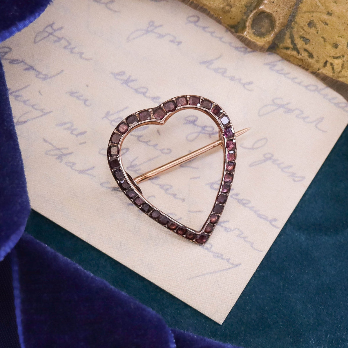 Georgian Flat Cut Garnet Heart Brooch of 14k Gold - Trademark Antiques