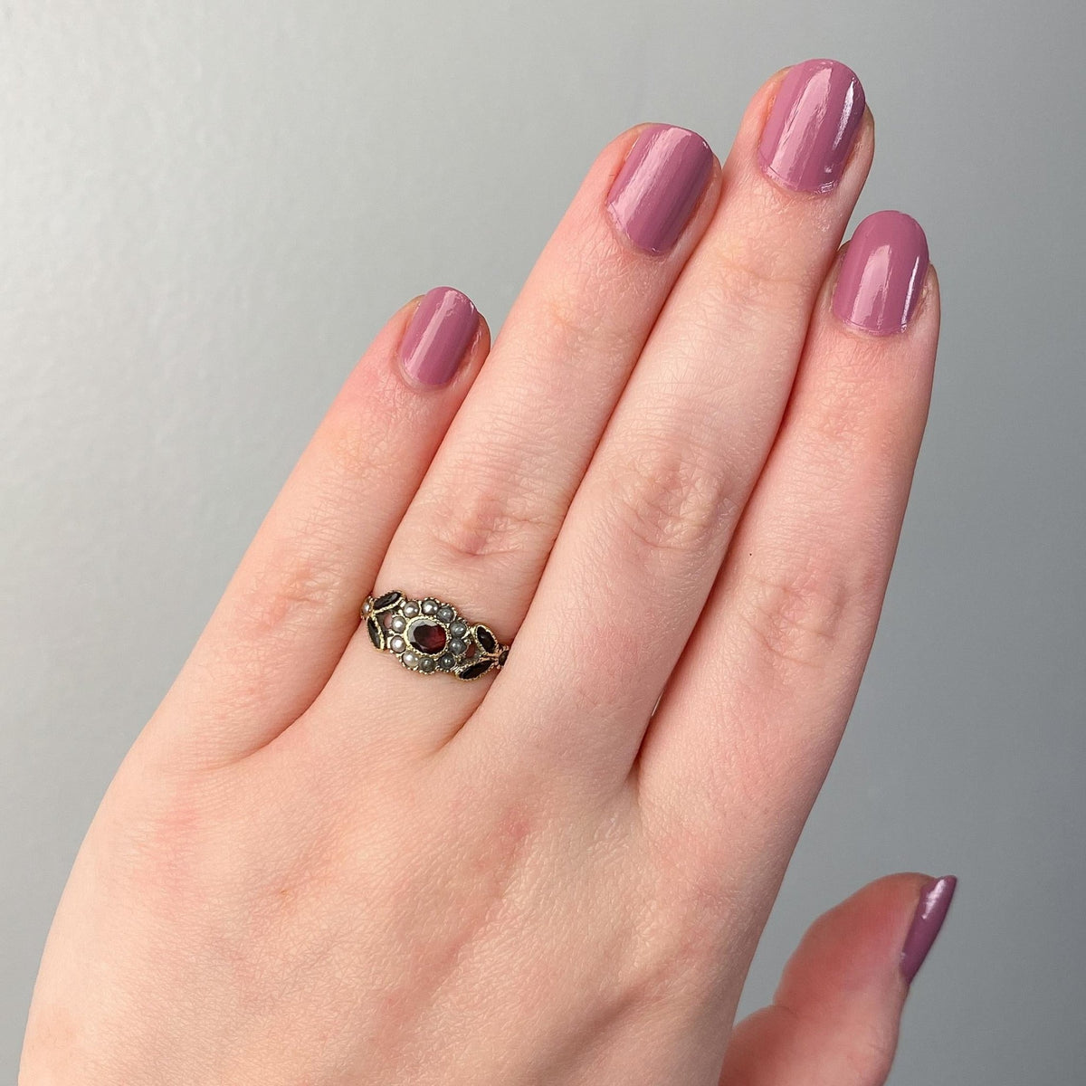 Georgian Garnet Ring of 14k Gold - Trademark Antiques