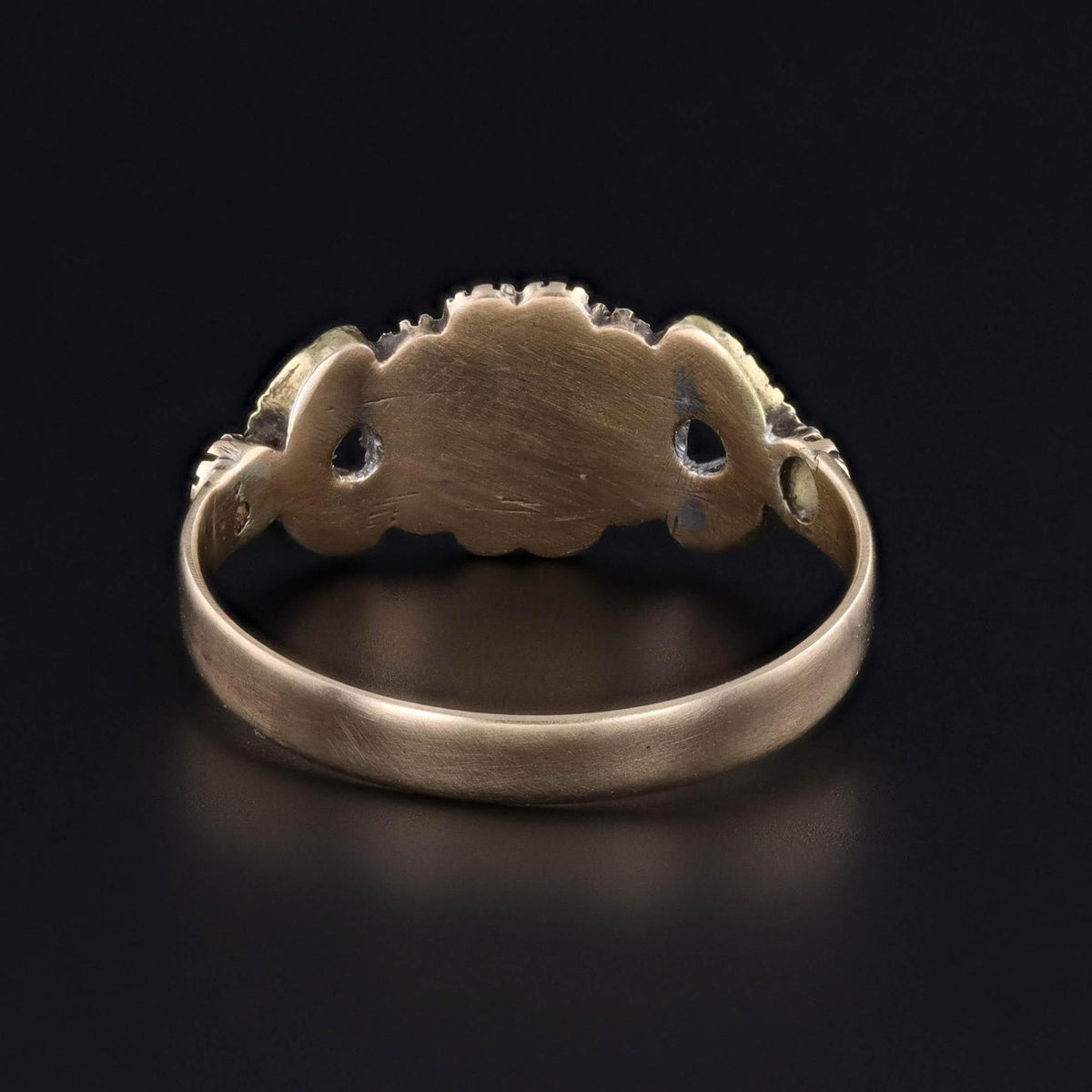 Georgian Garnet Ring of 14k Gold - Trademark Antiques