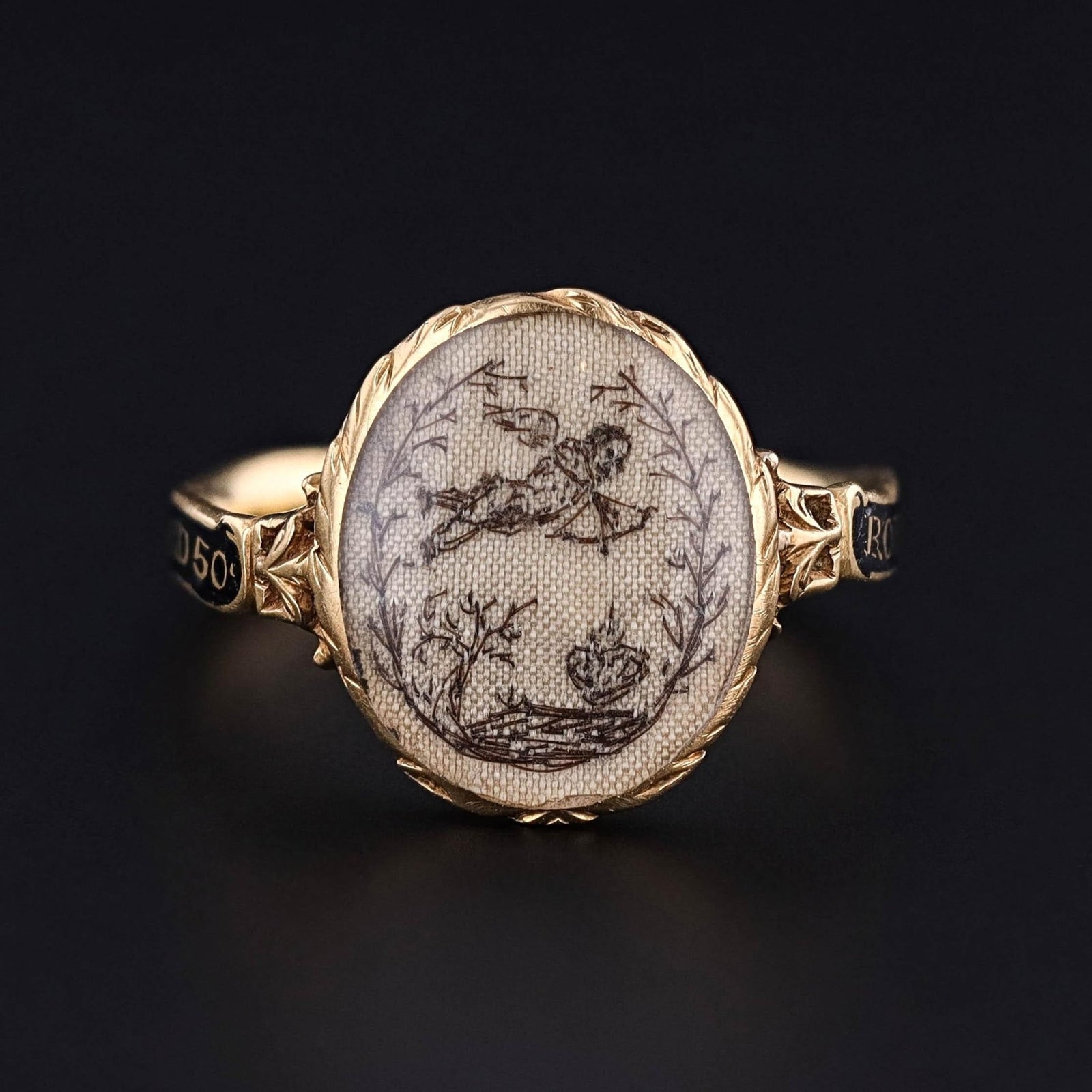 Georgian Mourning Ring of 18k Gold - Trademark Antiques