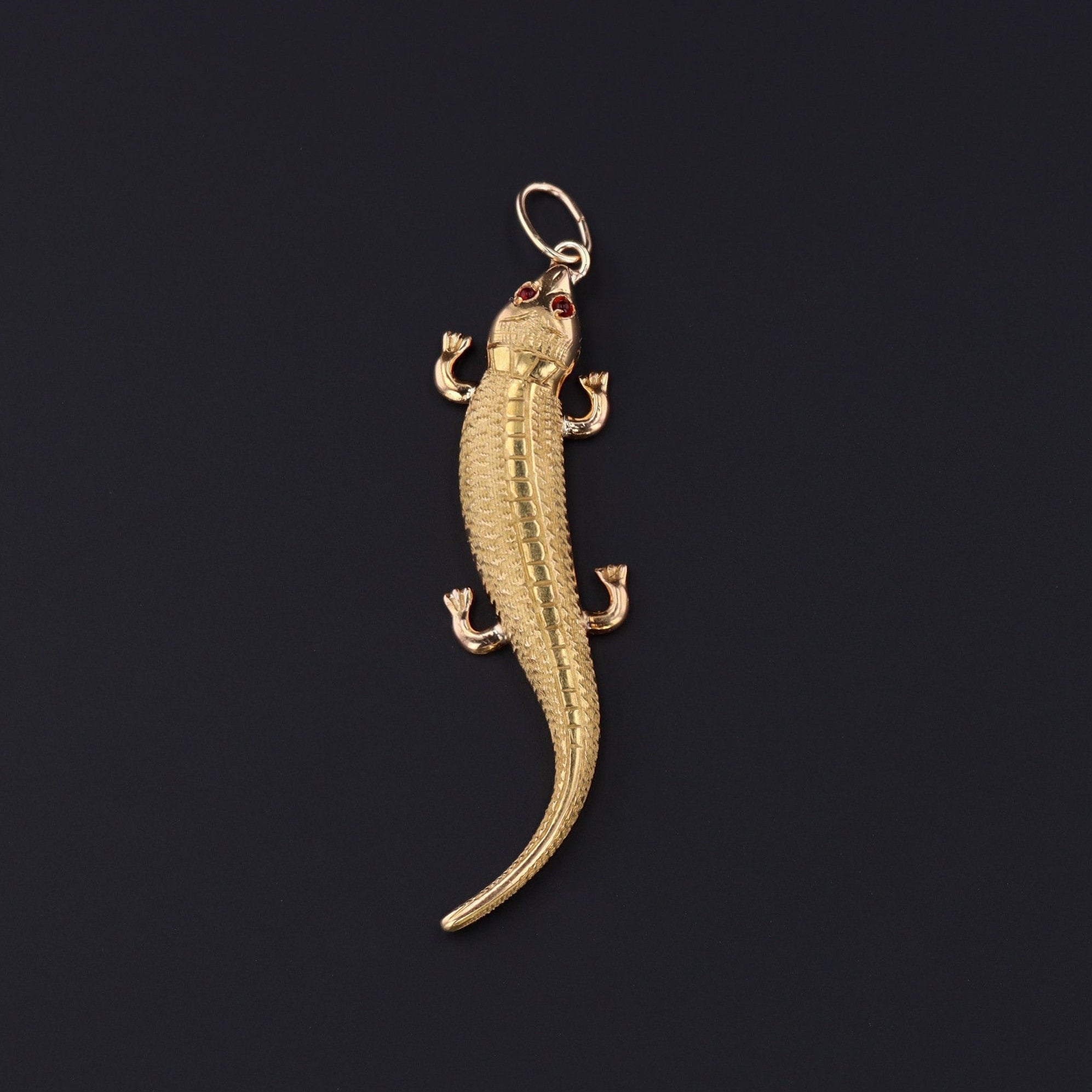 Vintage Lizard Pendant of 15ct Gold