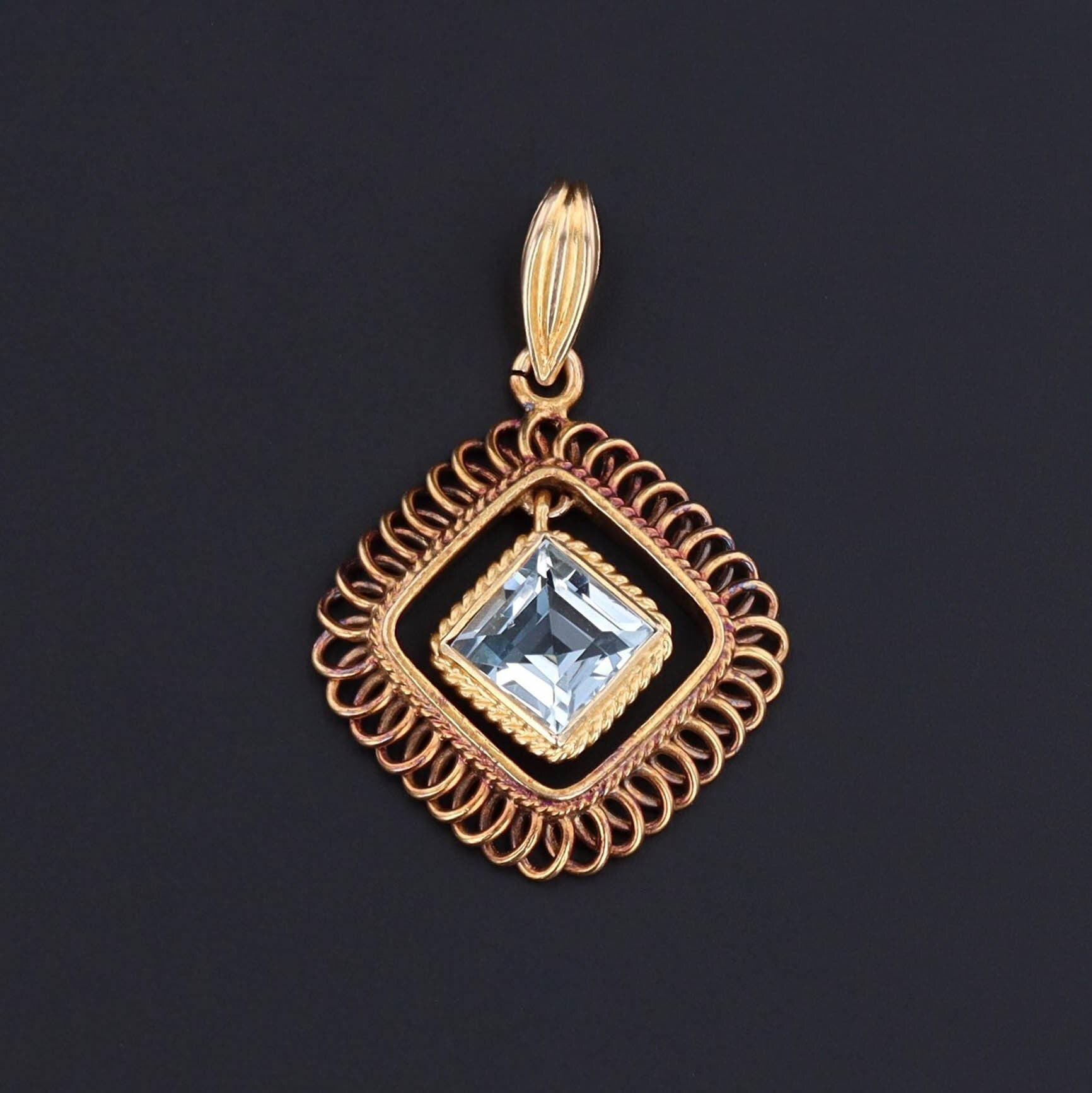 Vintage Aquamarine Pendant of 14k Gold