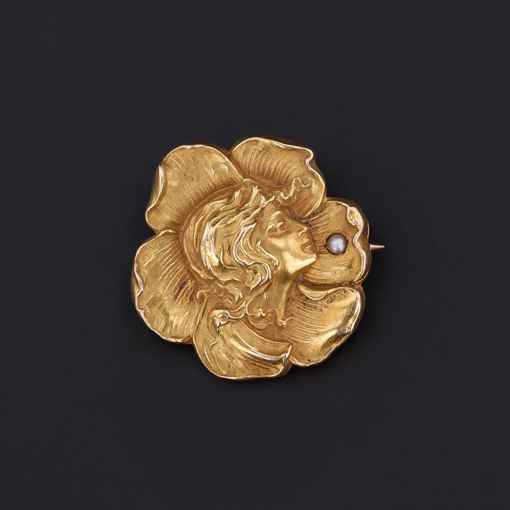 Antique Woman in Flower Brooch of 10k Gold