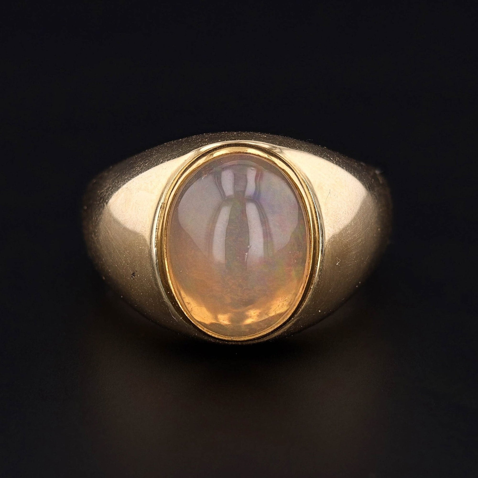 Vintage Unisex Crystal Opal Ring of 14k Gold