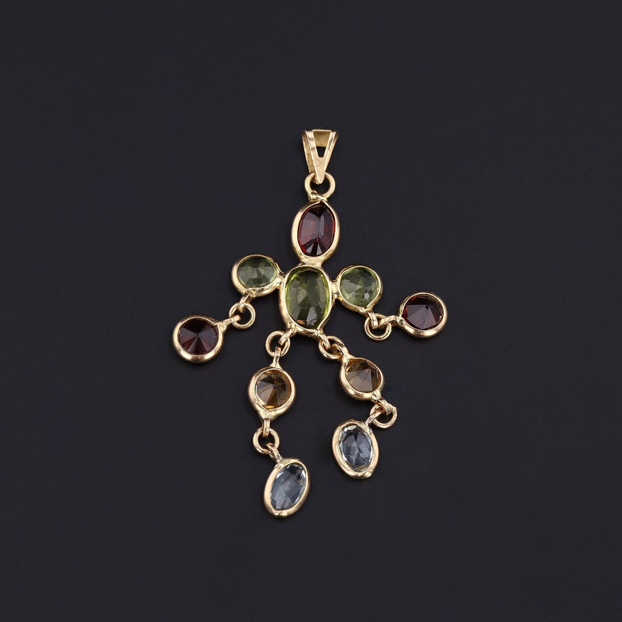 Vintage Moveable Gemstone Person Pendant of 18k Gold