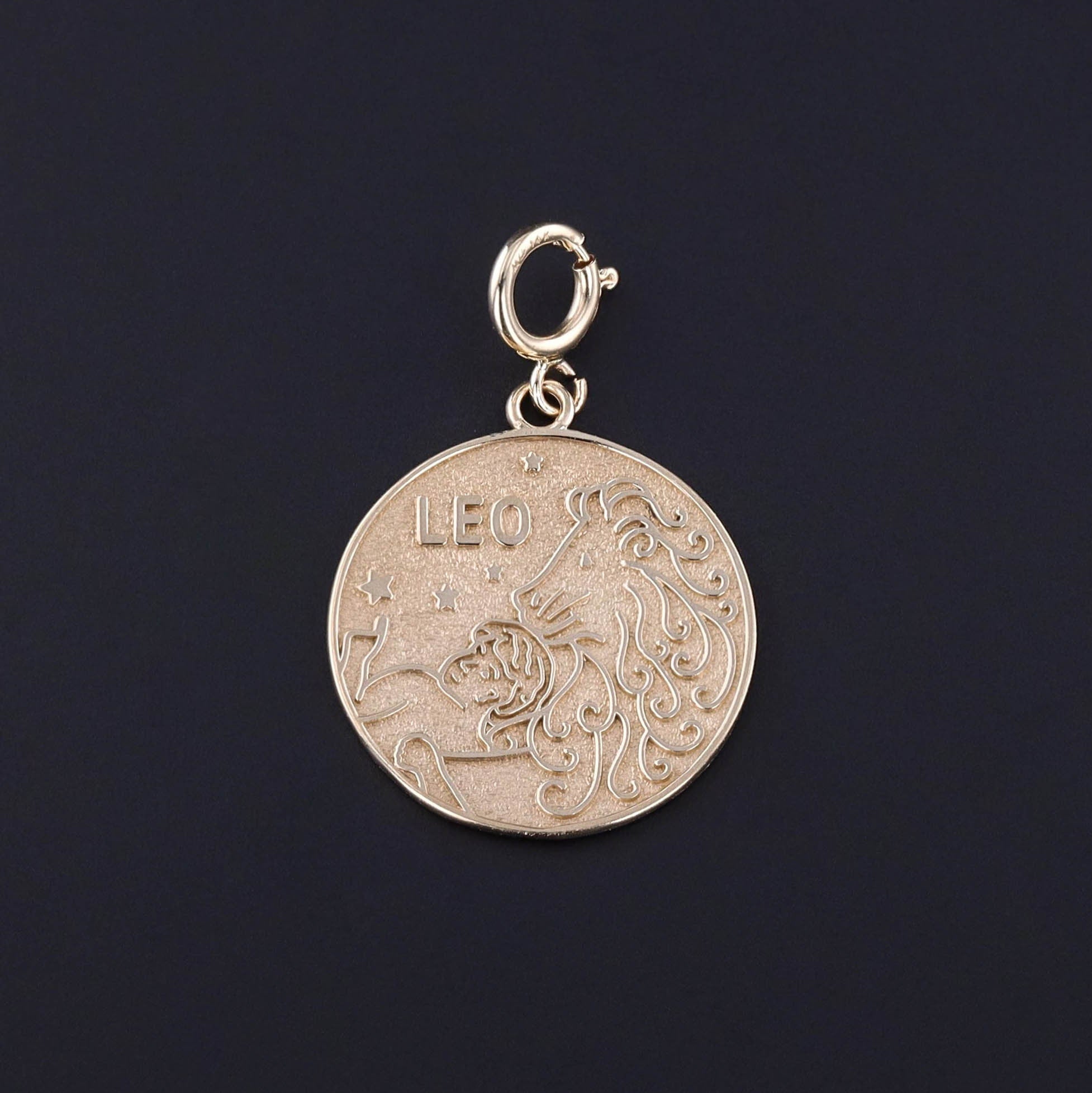 Vintage Leo Zodiac Pendant of 14k Gold