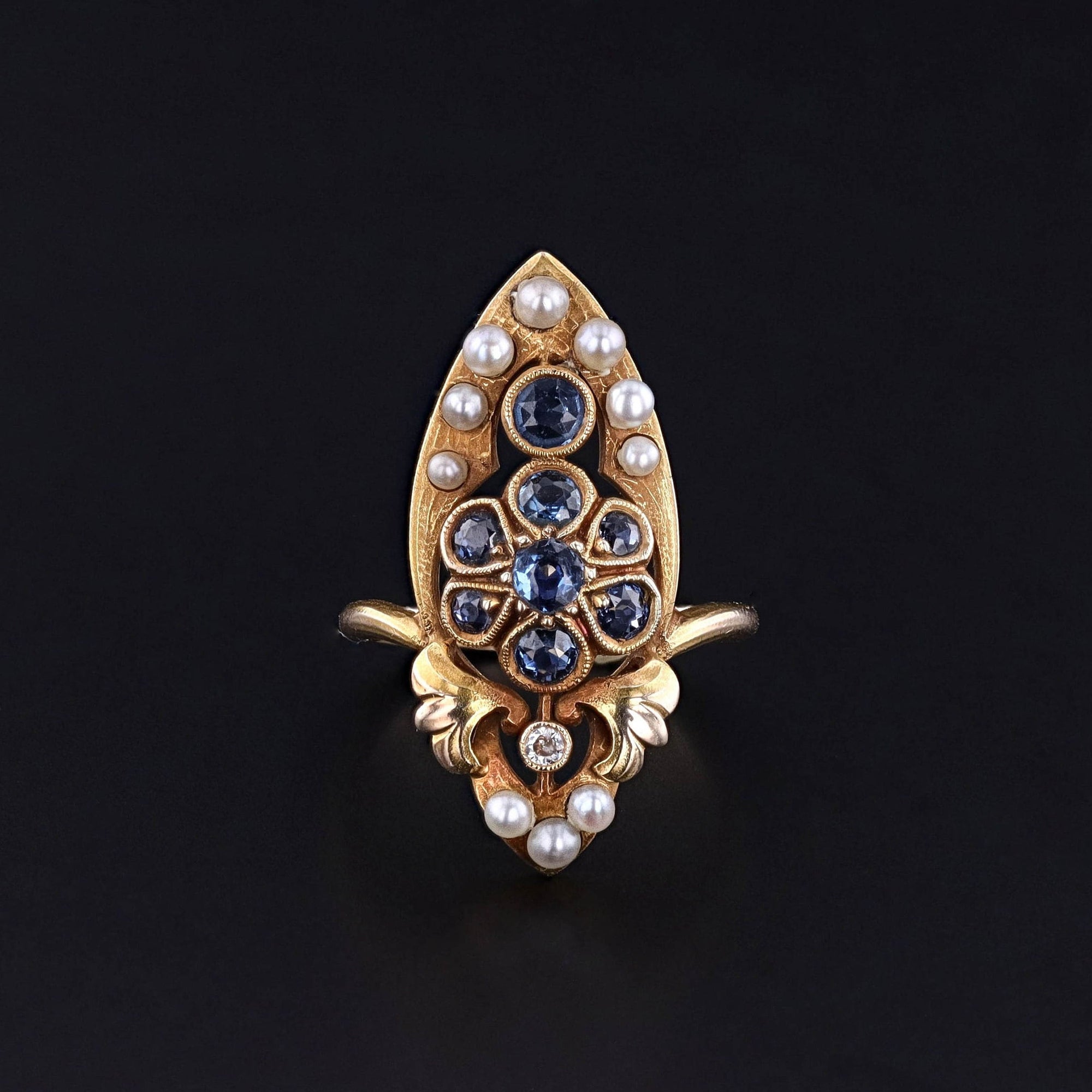 Art Nouveau Sapphire and Pearl Ring of 14k Gold