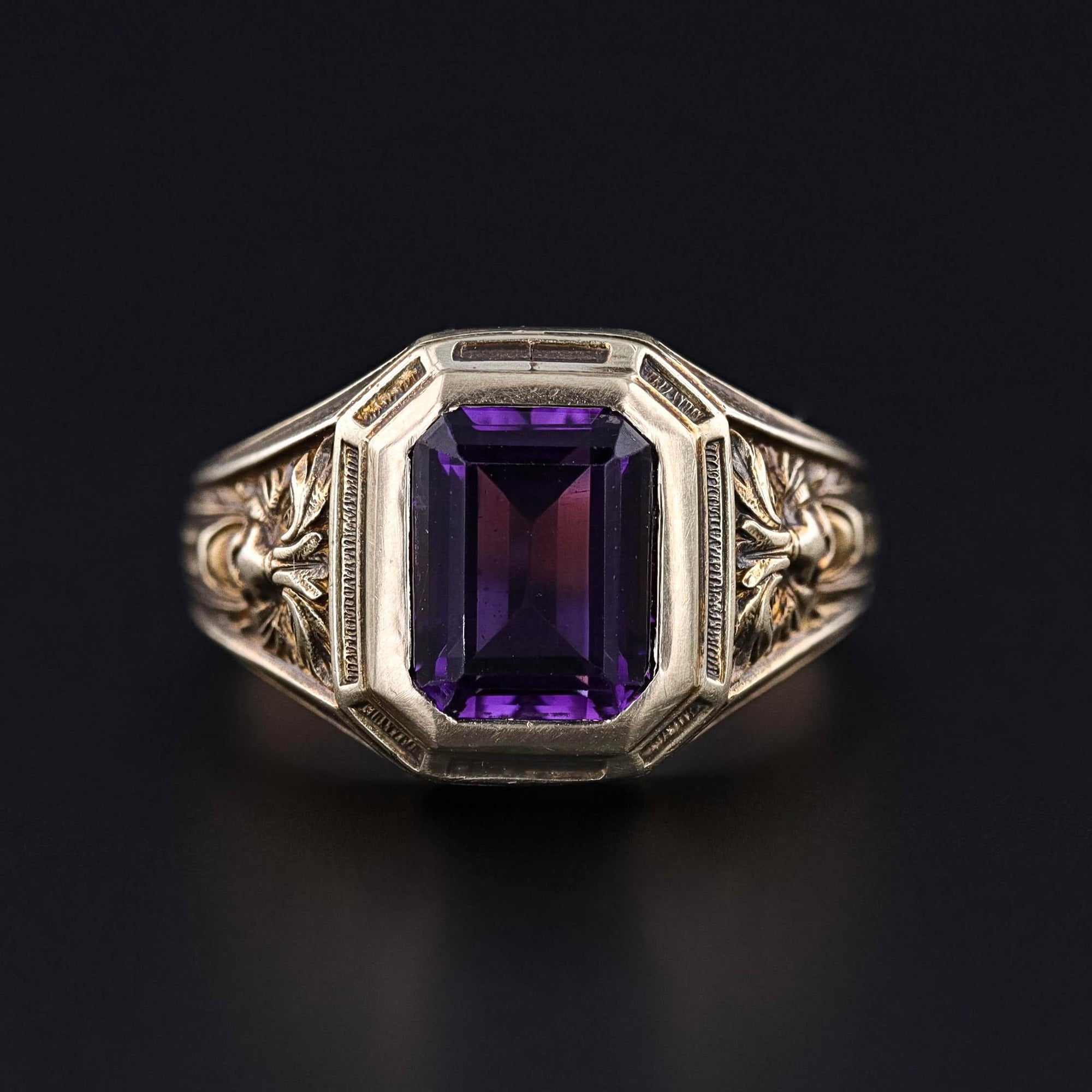 Amethyst Green Man Ring of 14k Gold