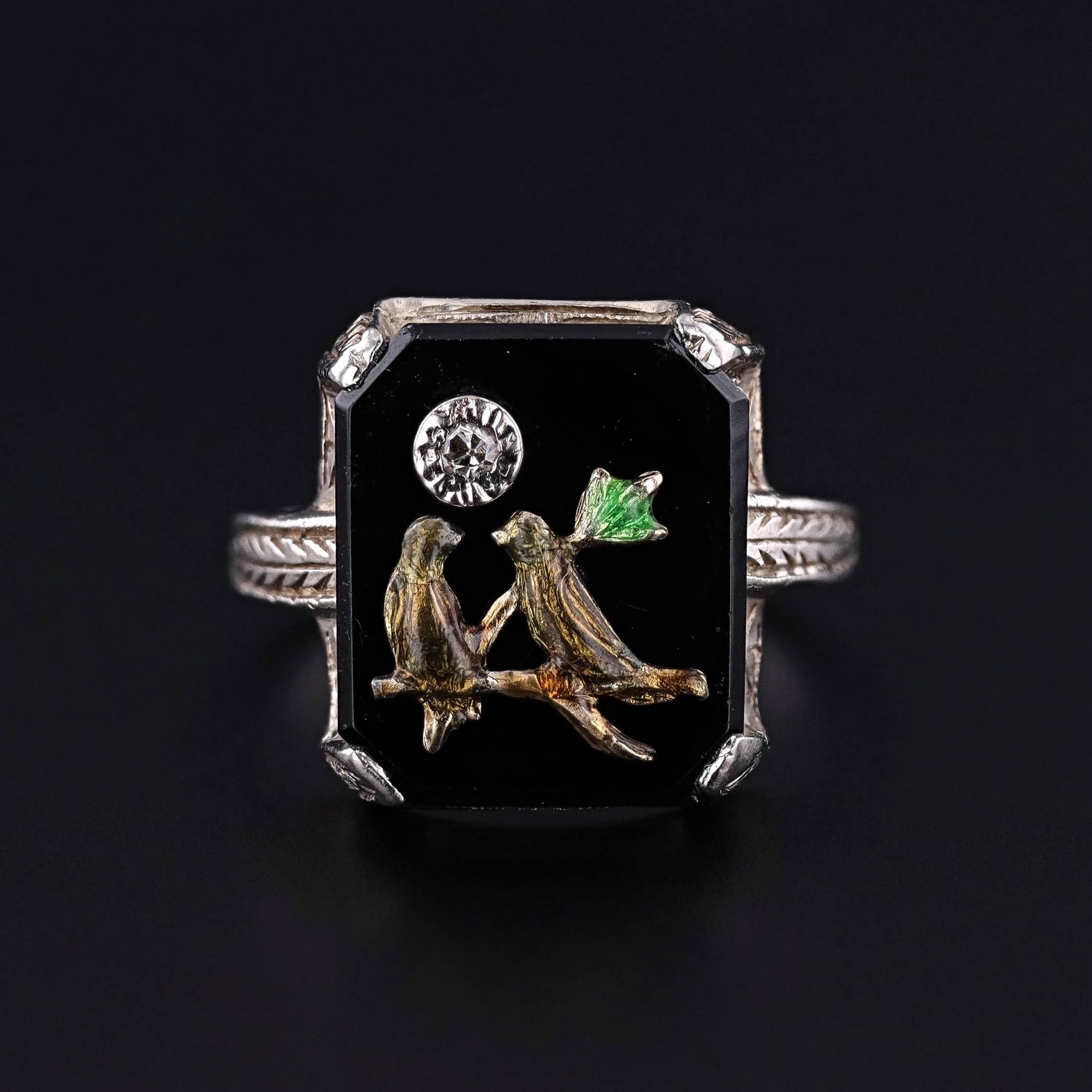 Antique Onyx Bird Ring of 14k Gold