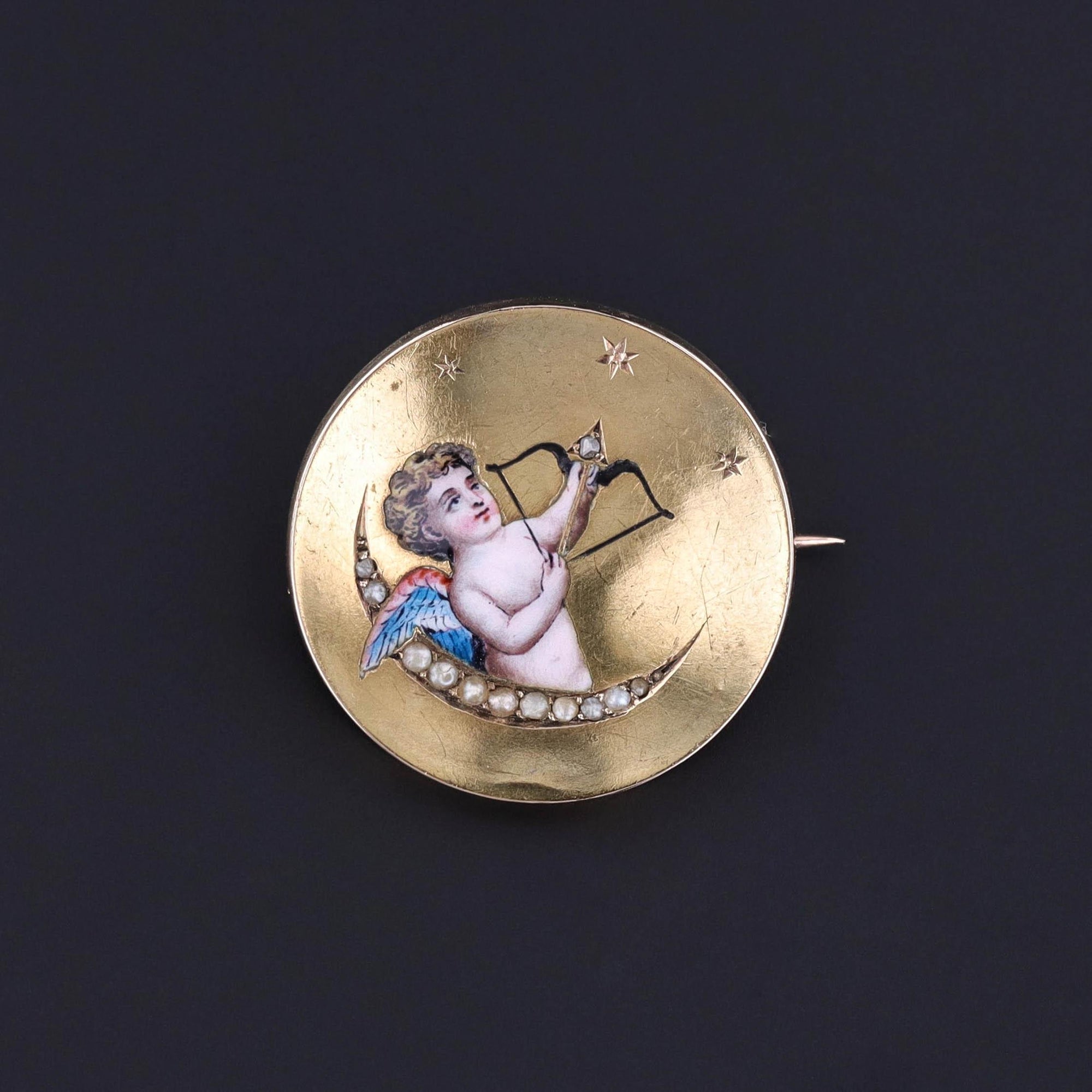 Antique Cherub Brooch of 14k Gold