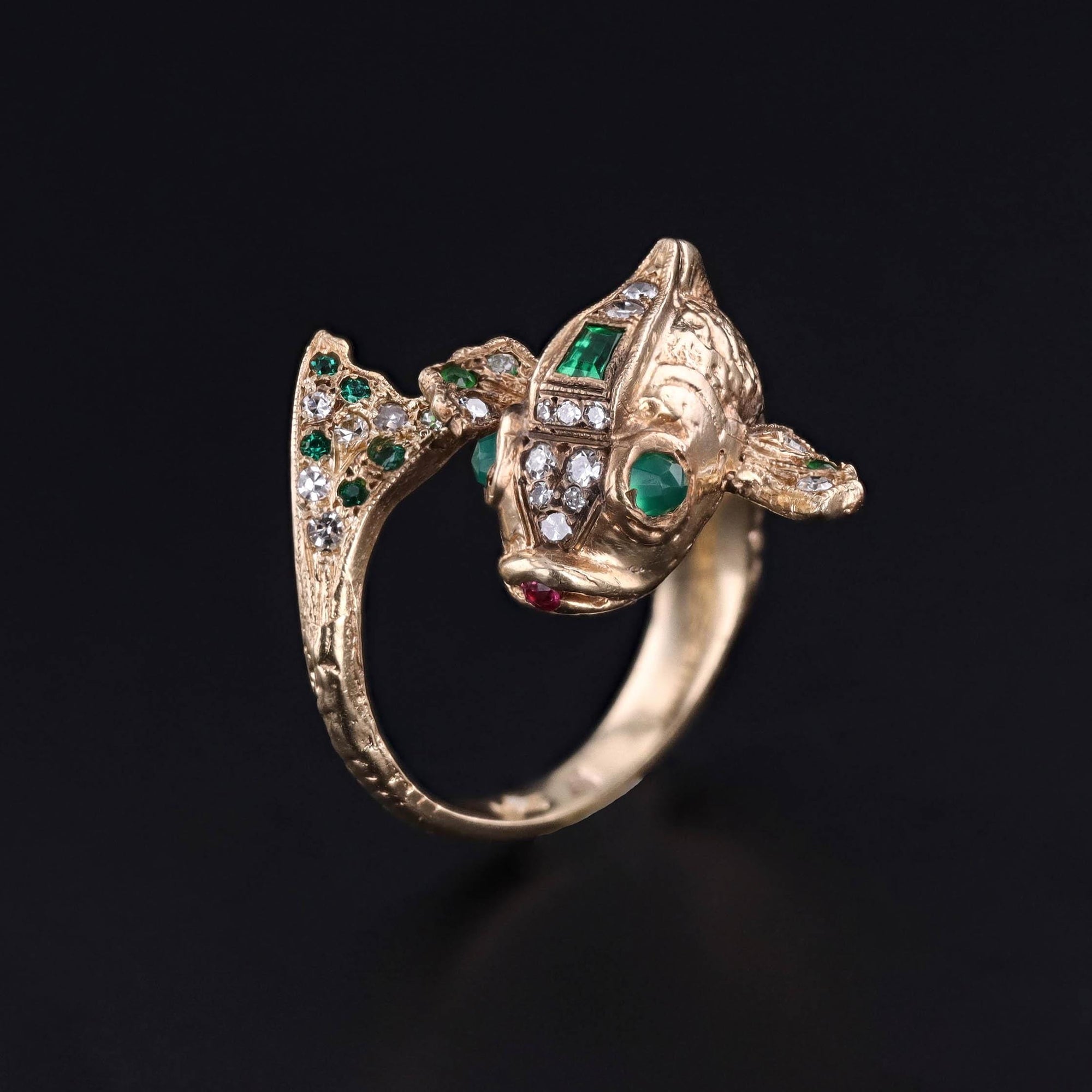 Vintage Emerald Koi Fish Ring of 14k Gold