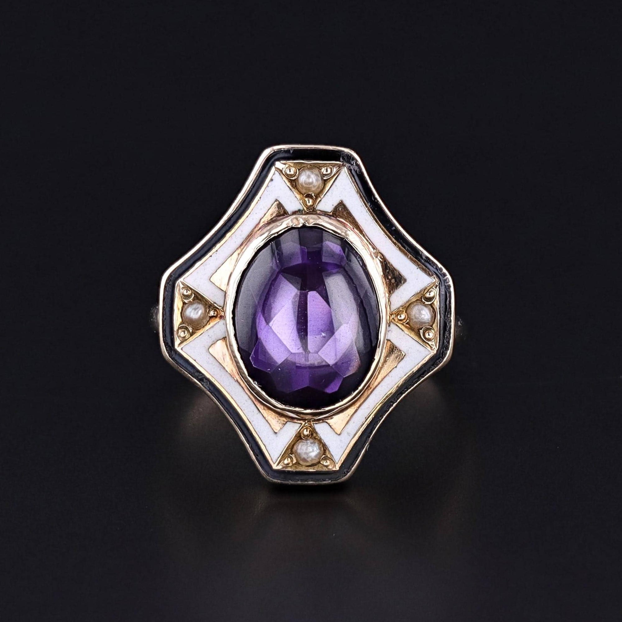 Art Deco Synthetic Purple Sapphire and Enamel Ring of 10k Gold