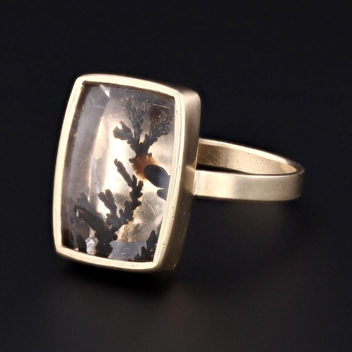Modern Dendritic Quartz Ring of 14k Gold - Trademark Antiques