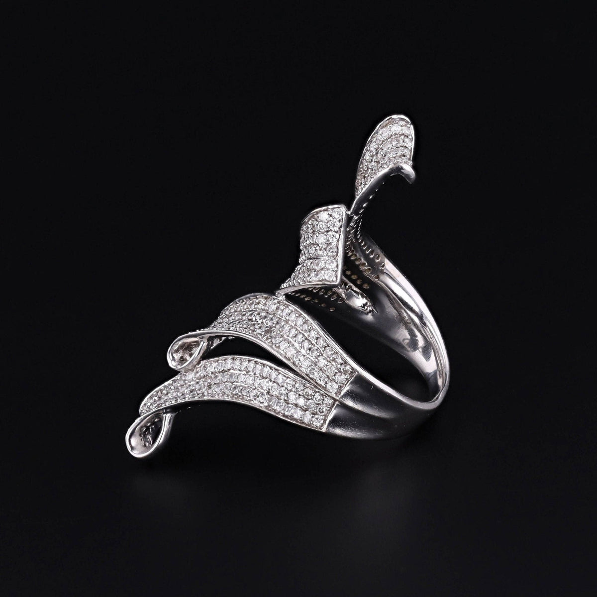 Modern Diamond Ring of 14k White Gold - Trademark Antiques