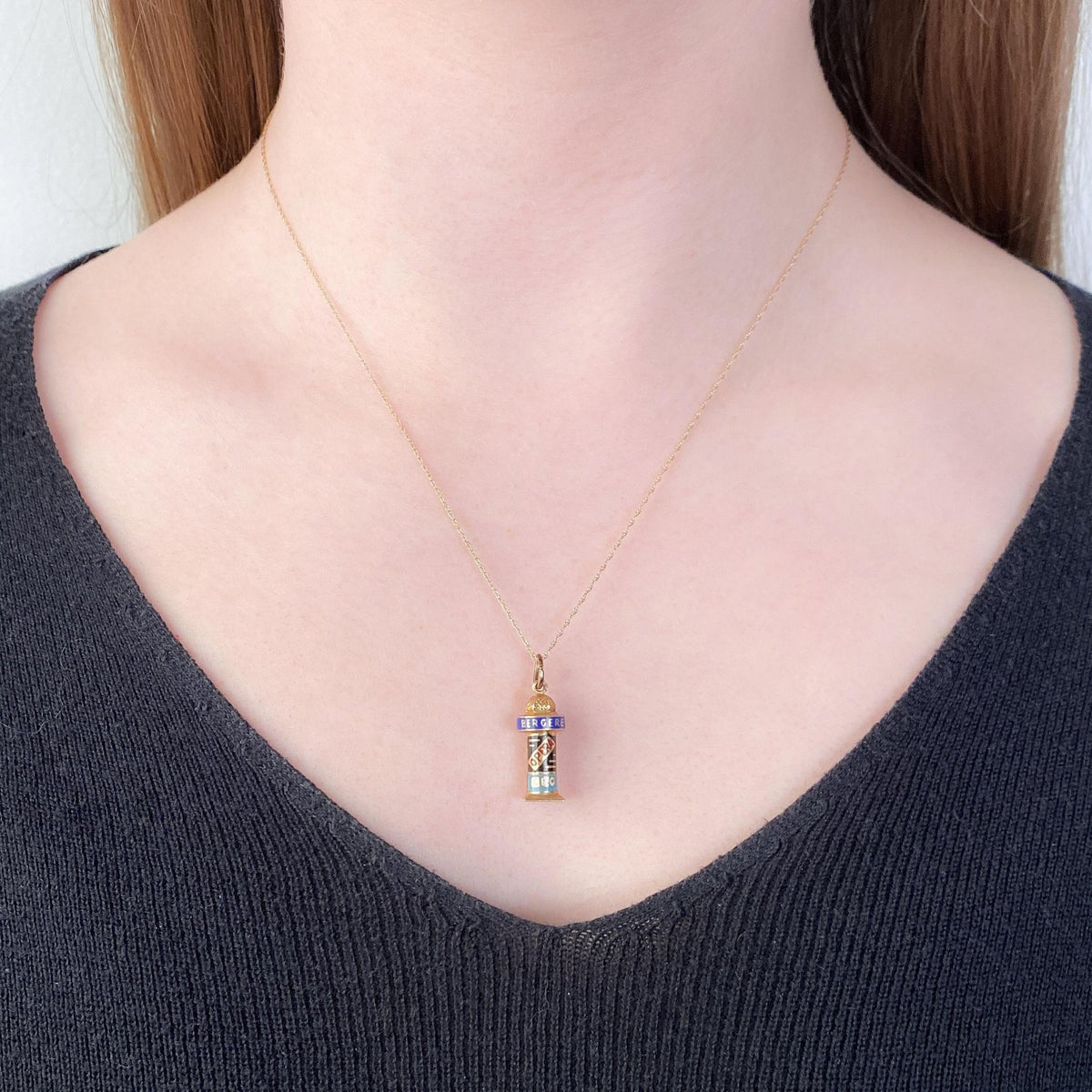 Parisian Morris Column Charm of 18k Gold - Trademark Antiques