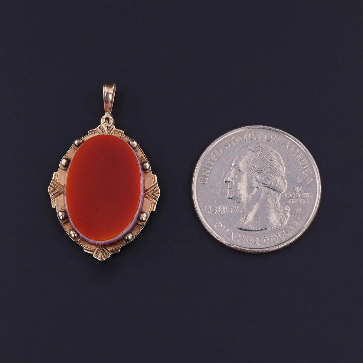 Victorian Agate Locket of 10k Gold - Trademark Antiques