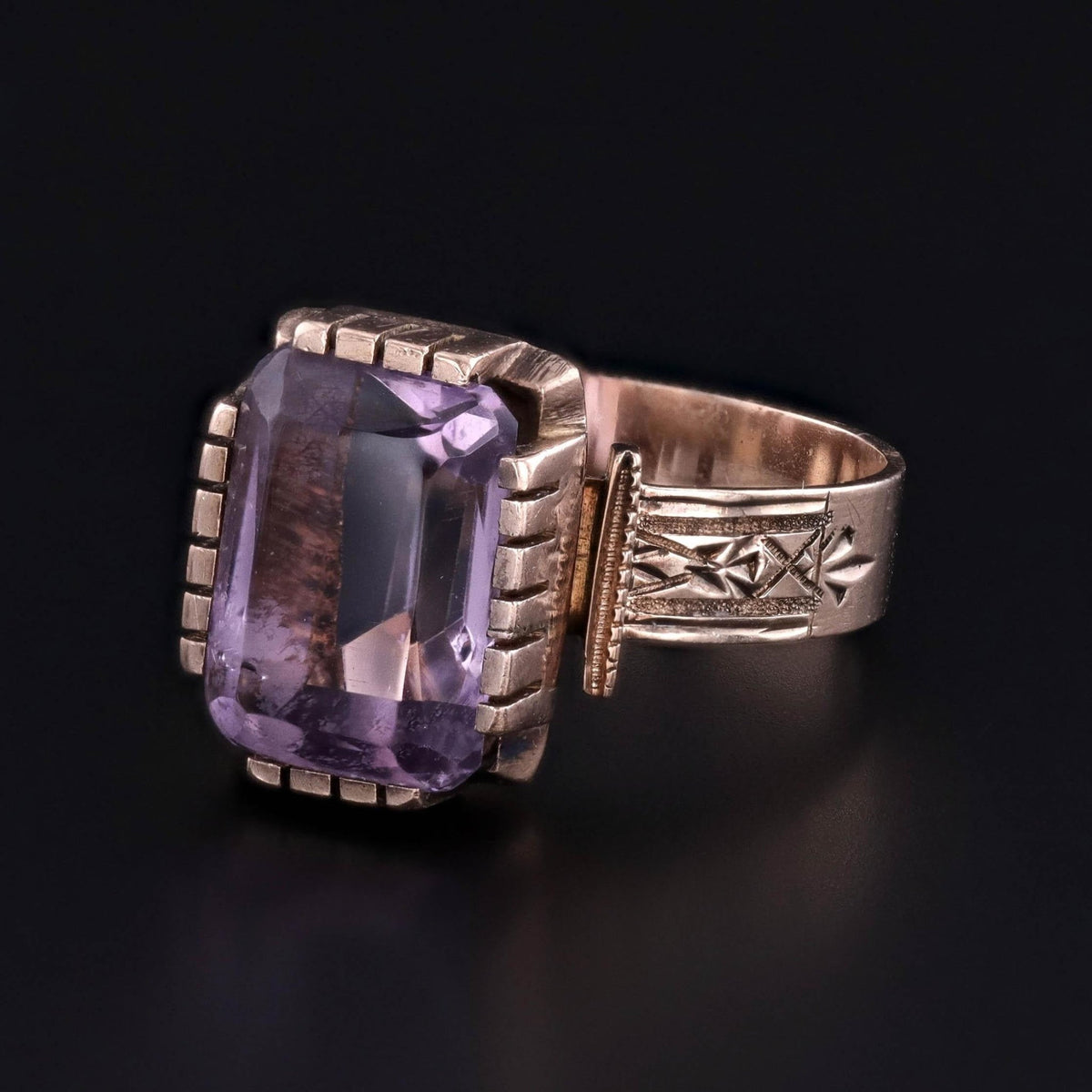 Victorian Amethyst Ring of 8ct Gold - Trademark Antiques