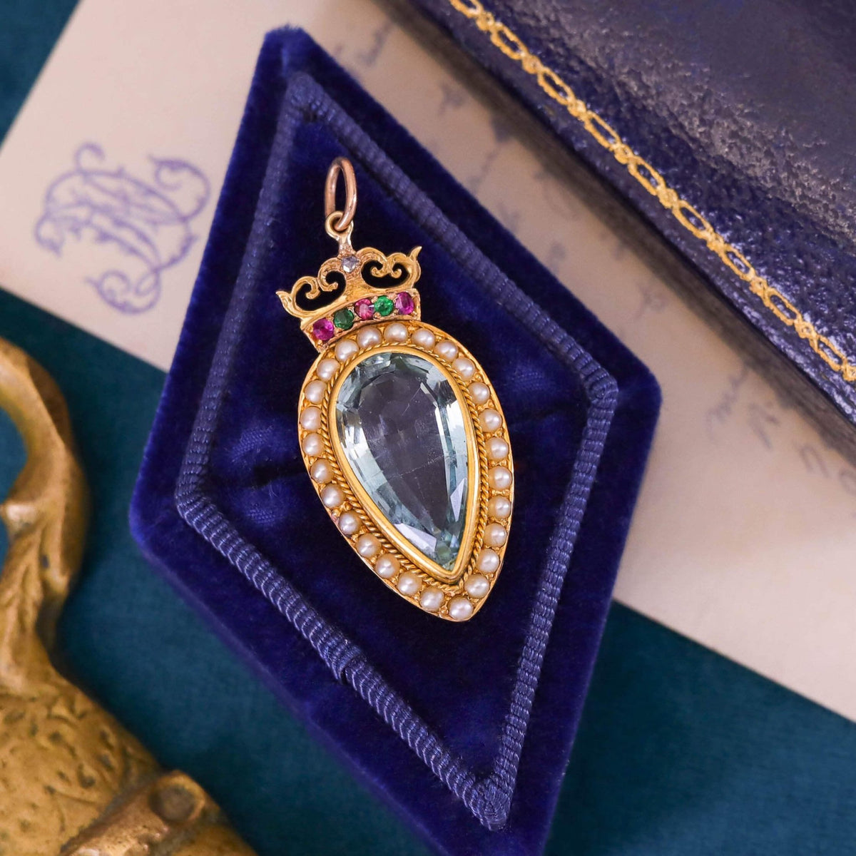 Victorian Aquamarine Pendant of 14k Gold - Trademark Antiques