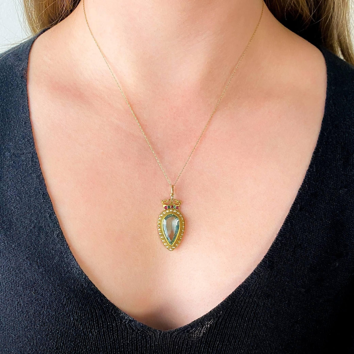 Victorian Aquamarine Pendant of 14k Gold - Trademark Antiques
