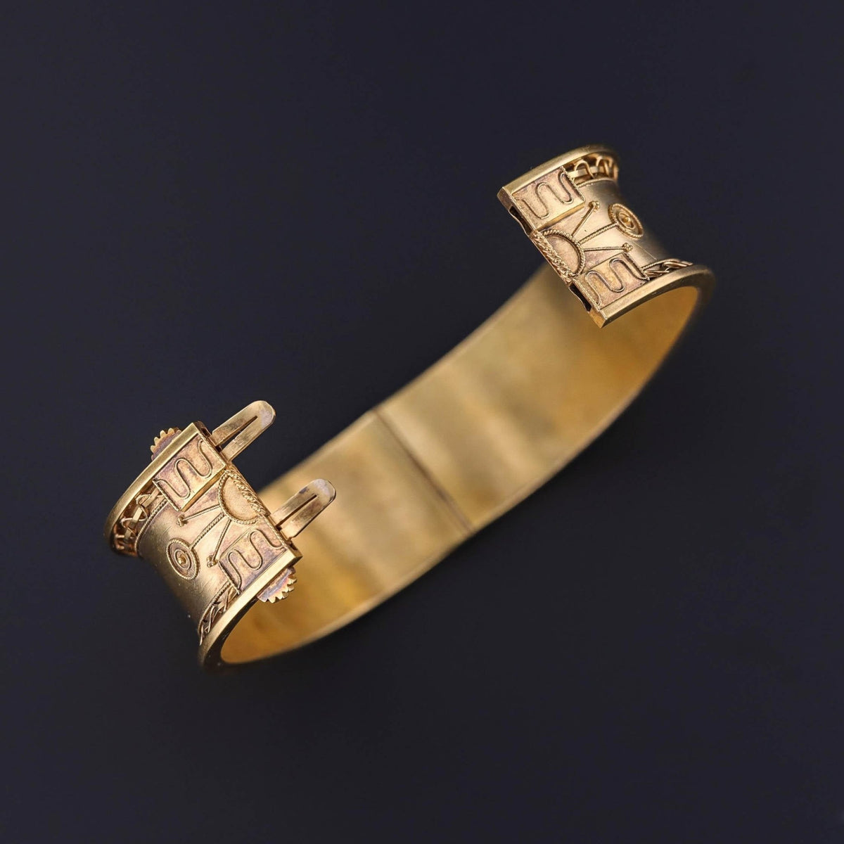 Victorian Bracelet Pair of 14k Gold - Trademark Antiques