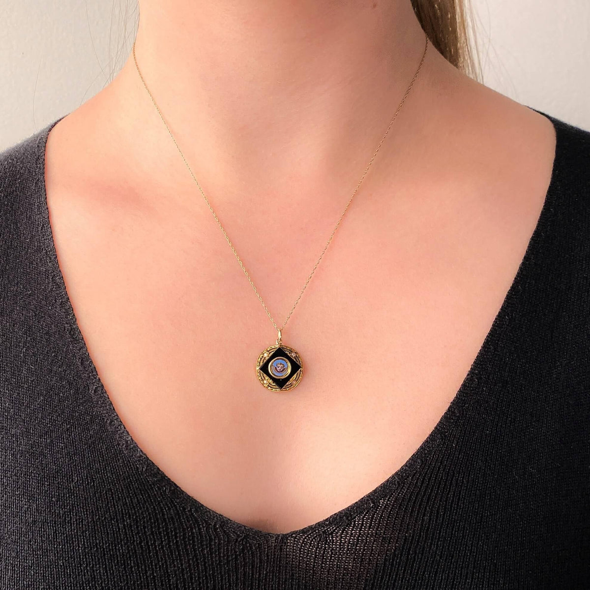 Victorian Cherub Pendant of 18k Gold - Trademark Antiques