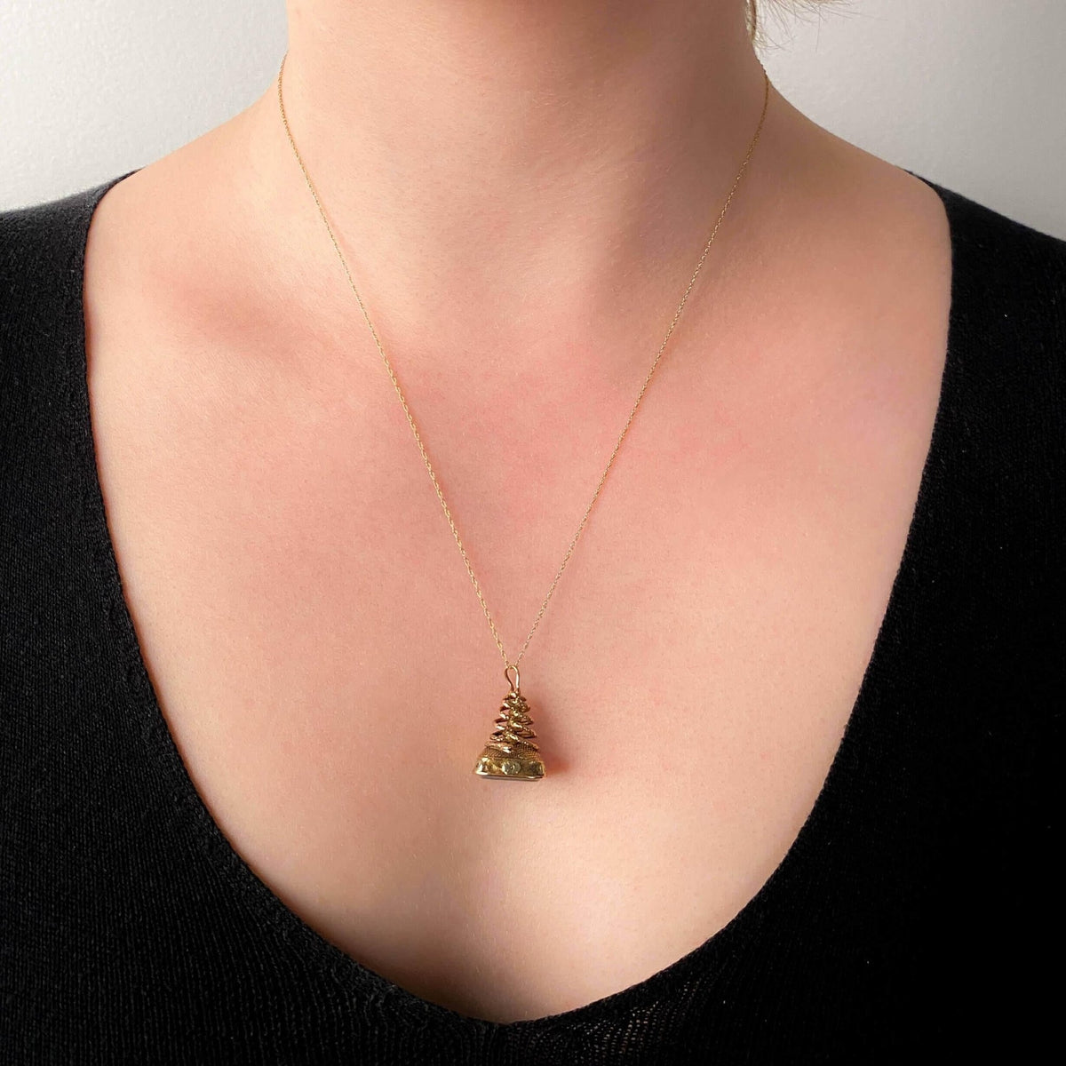 Victorian Coiled Snake Fob Pendant of 18k Gold - Trademark Antiques