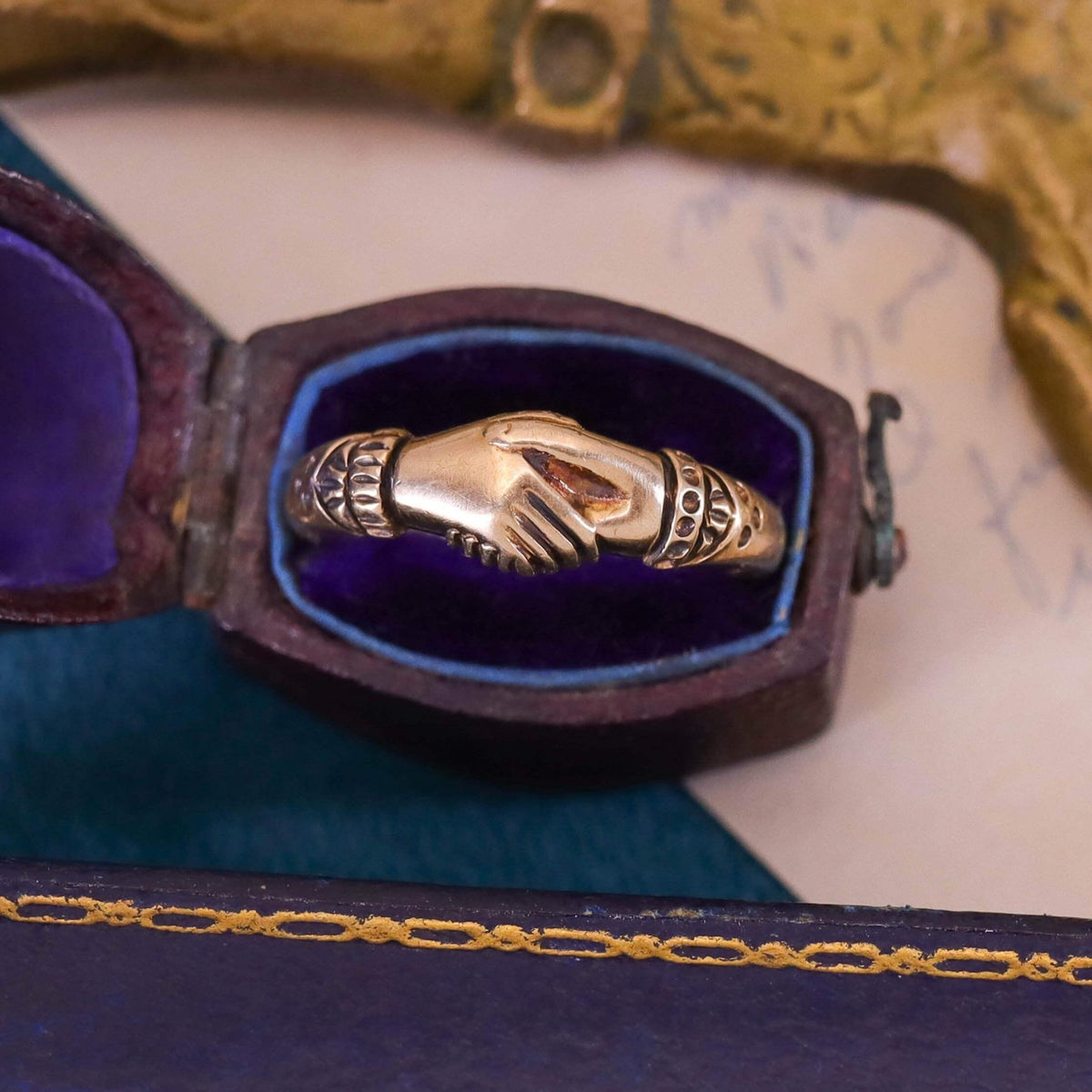 Victorian Fede Ring of 9ct Gold - Trademark Antiques