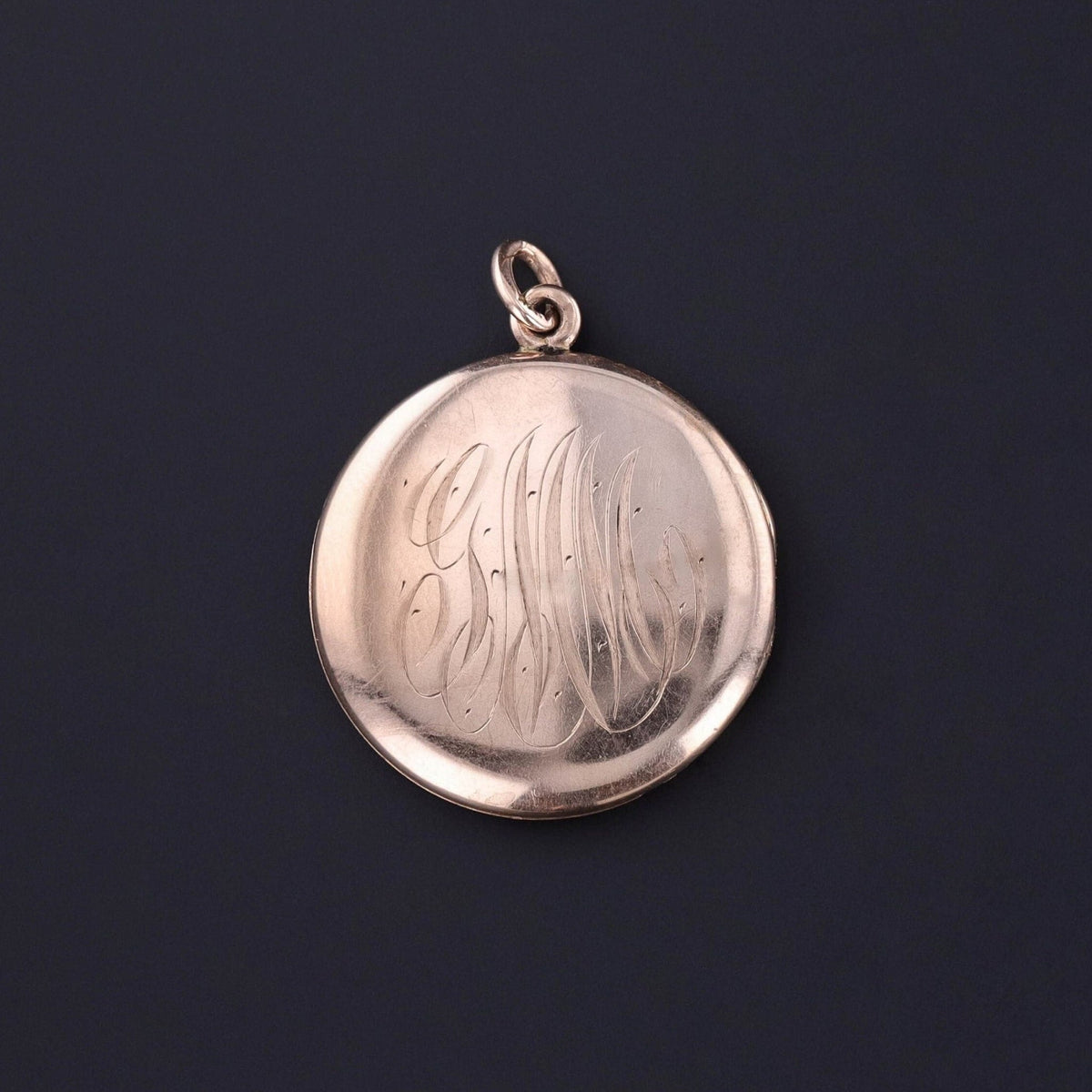 Victorian Floral Locket of 9ct Gold - Trademark Antiques